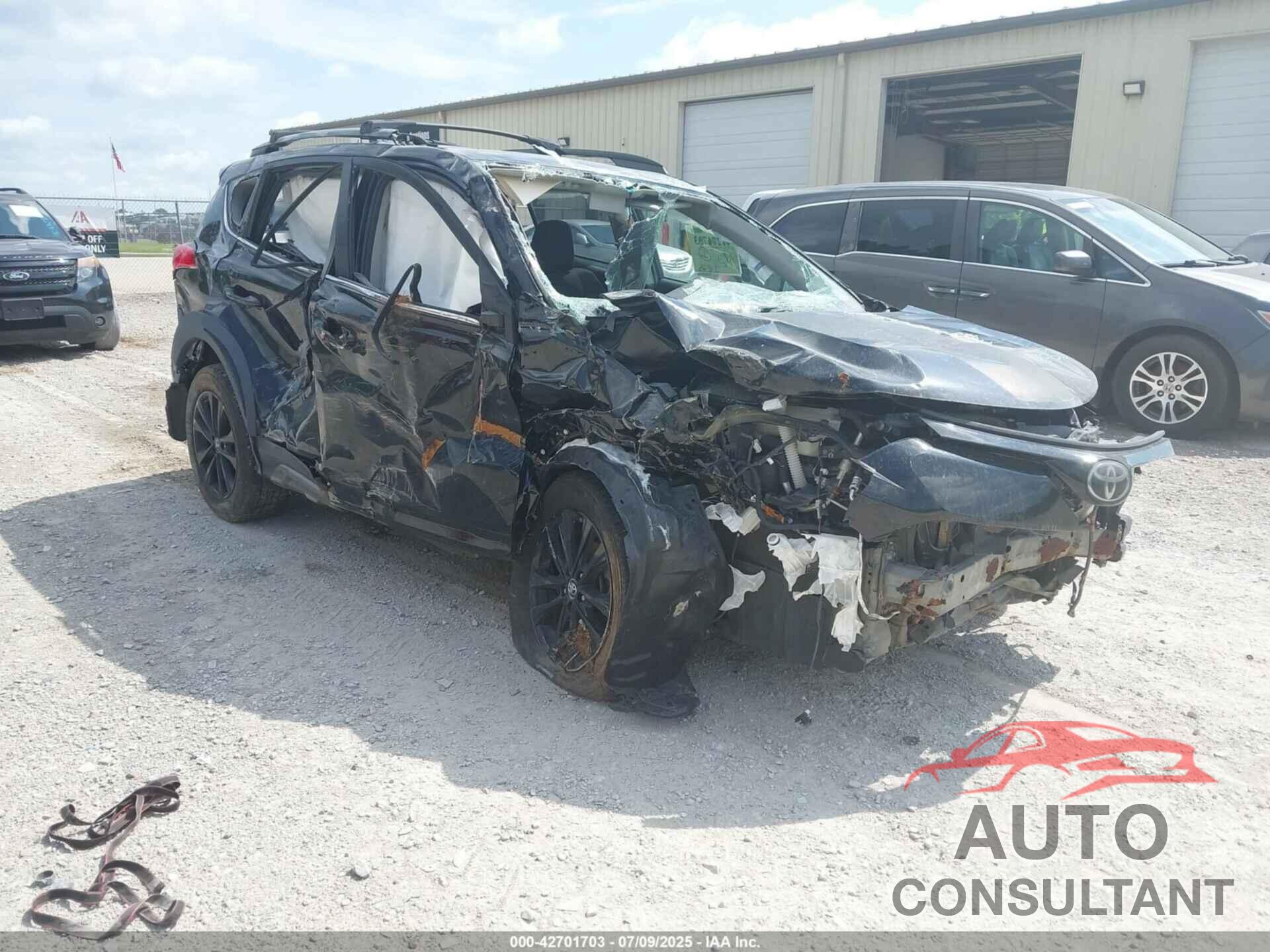 TOYOTA RAV4 2018 - 2T3RFREV6JW830607
