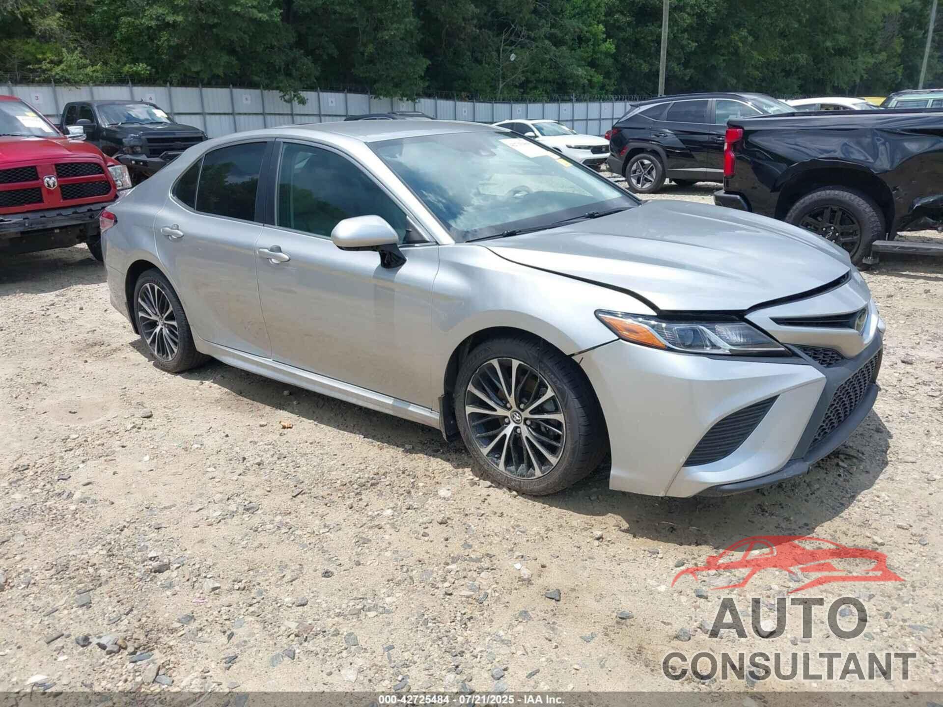 TOYOTA CAMRY 2018 - 4T1B11HK2JU654246