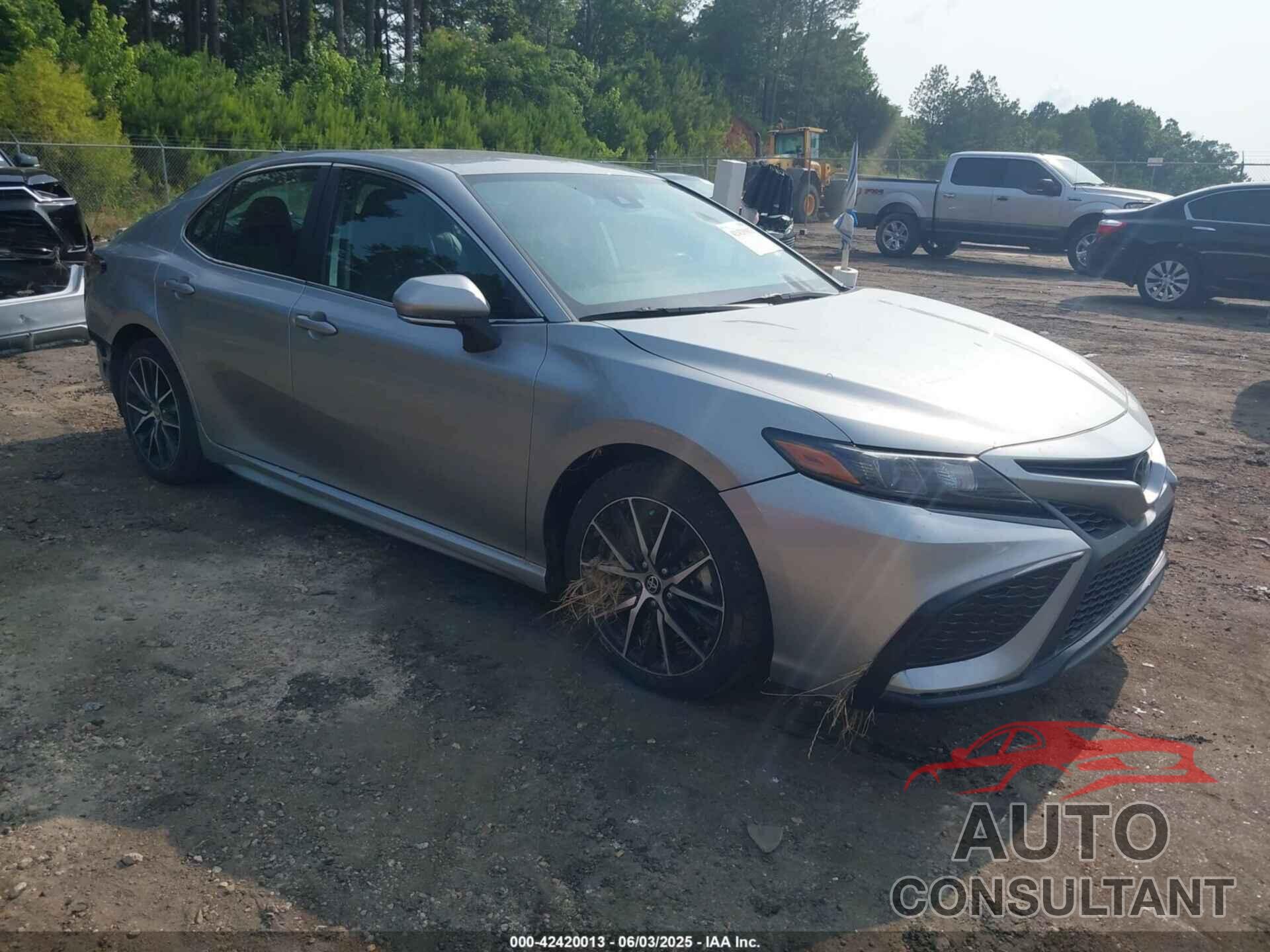 TOYOTA CAMRY 2024 - 4T1G11AK7RU860092