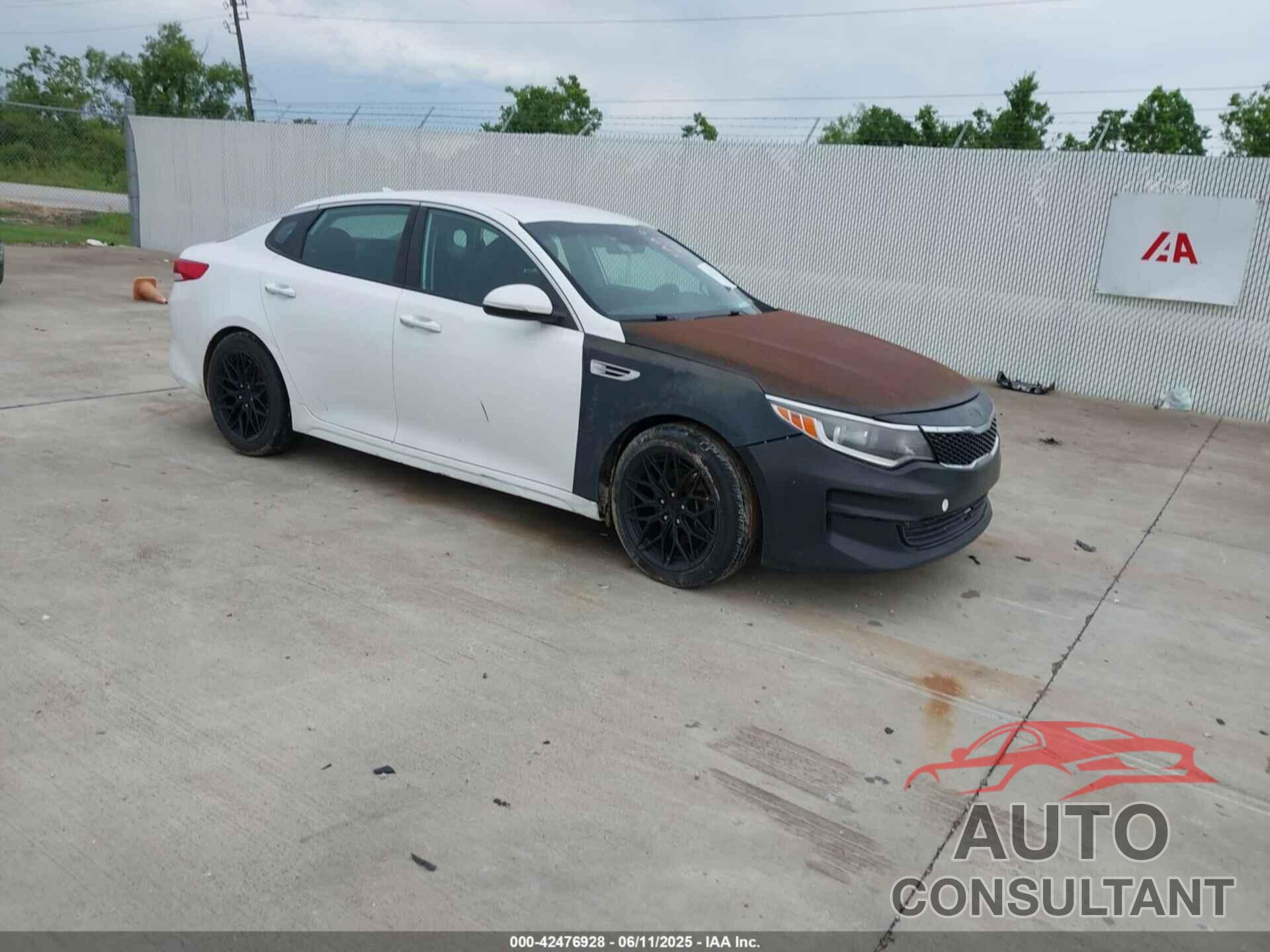 KIA OPTIMA 2018 - KNAGT4L34J5221833