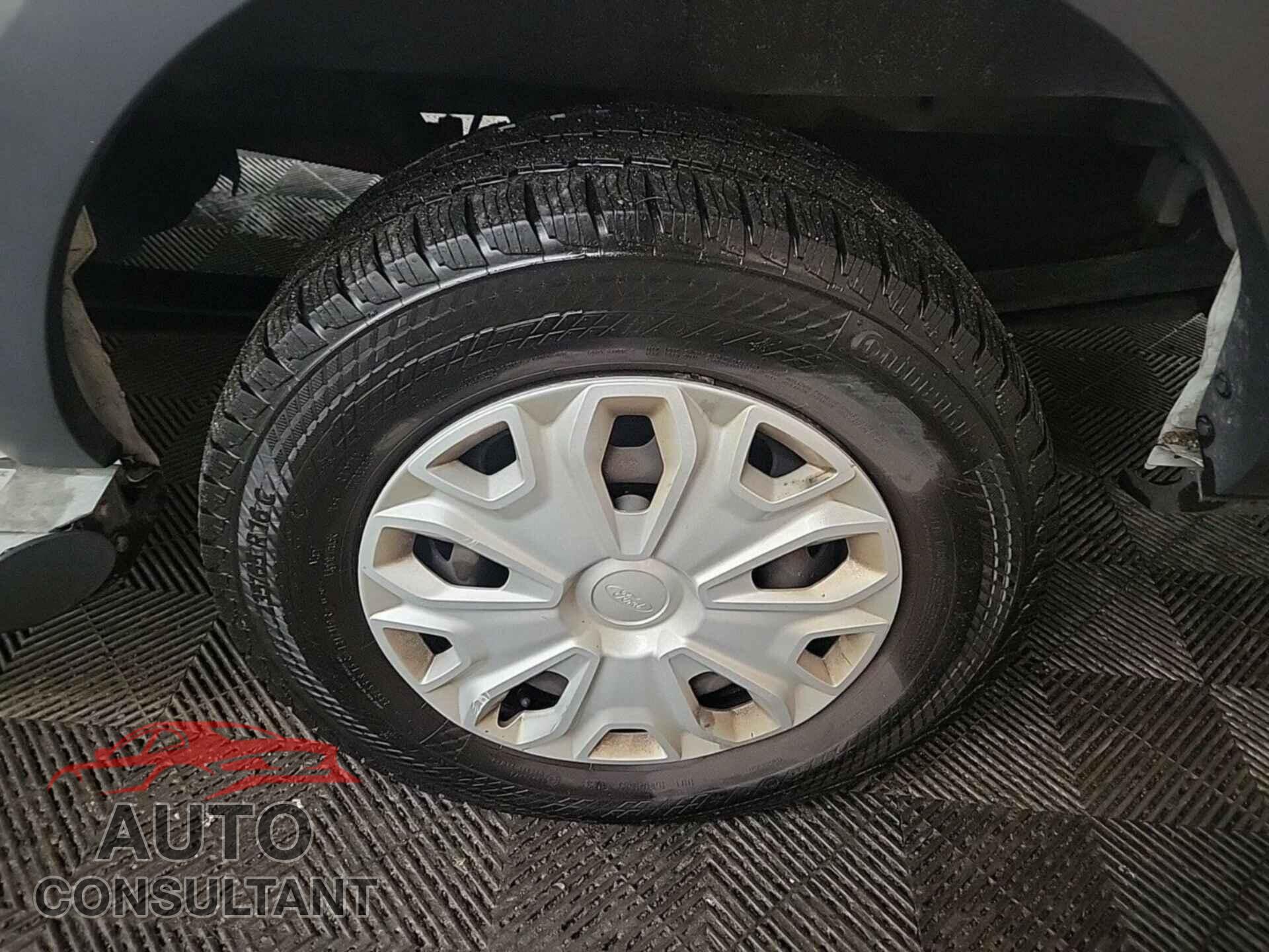 FORD TRANSIT 2019 - 1FTYR1YM2KKB51144