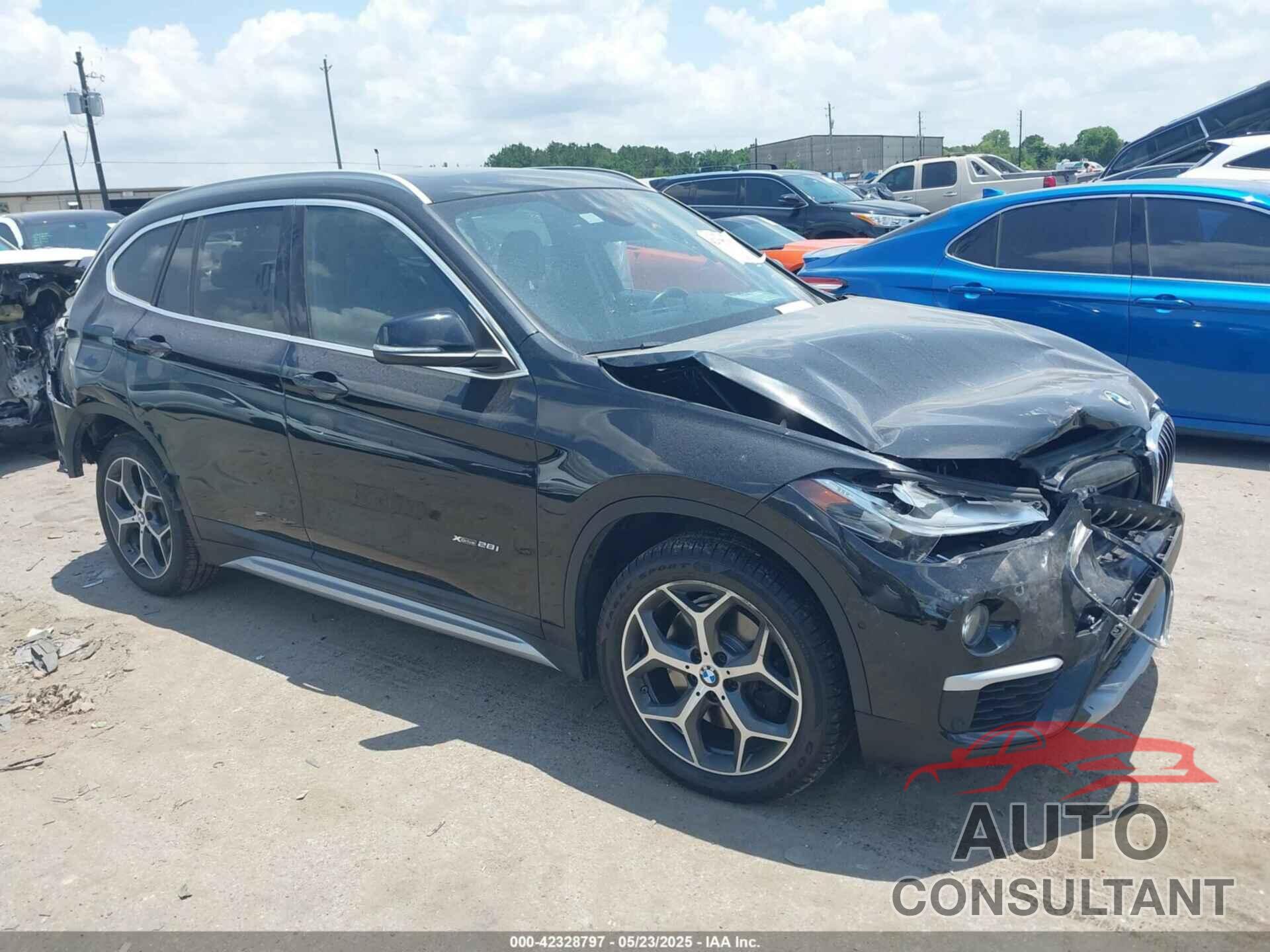 BMW X1 2017 - WBXHT3Z30H4A65417