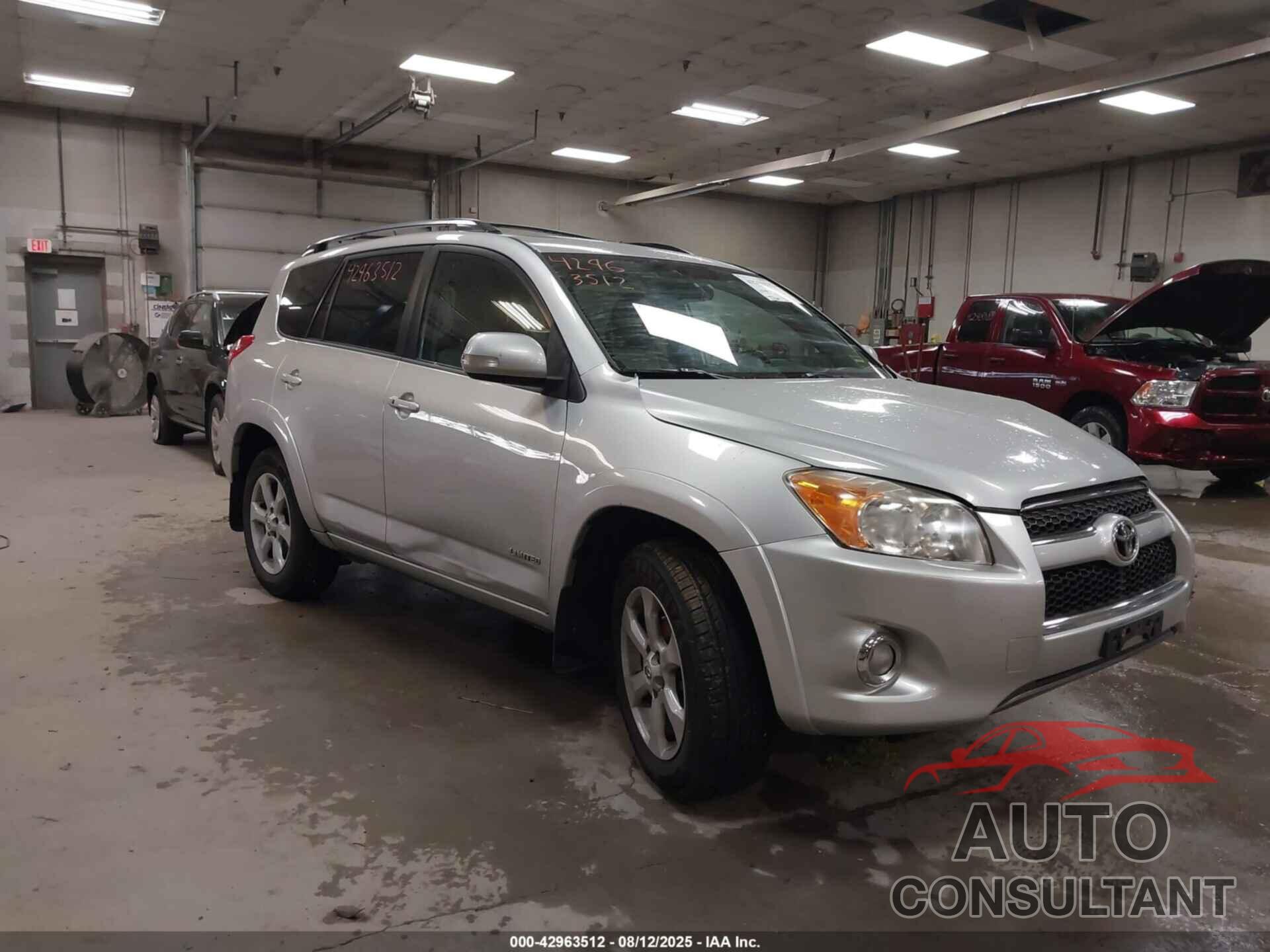 TOYOTA RAV4 2012 - 2T3DF4DV0CW269306