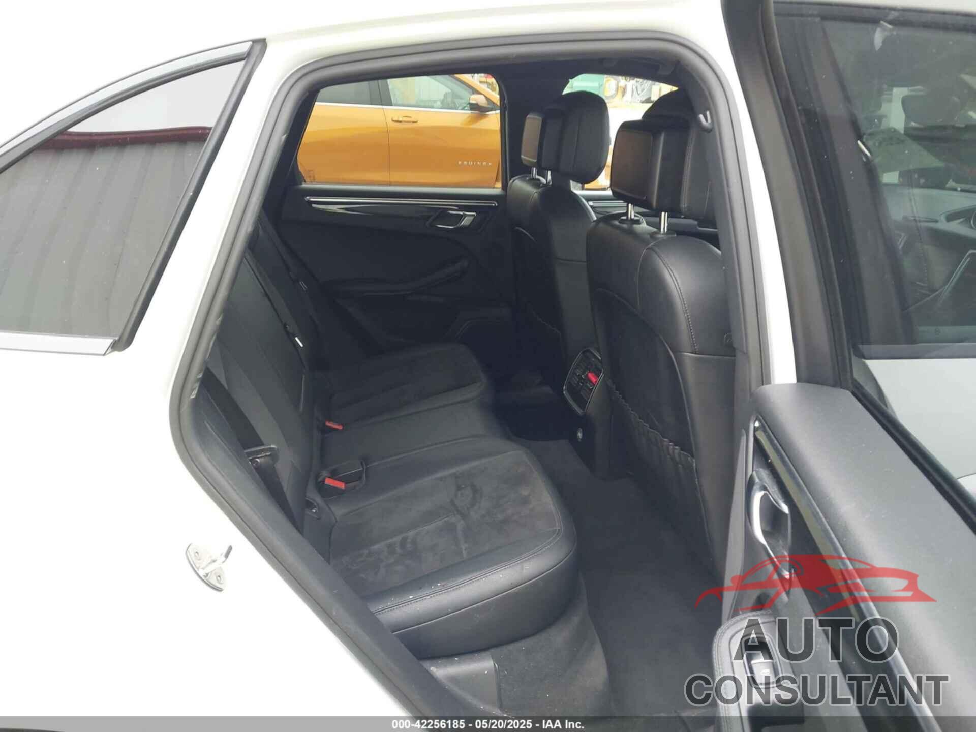 PORSCHE MACAN 2016 - WP1AB2A54GLB53864