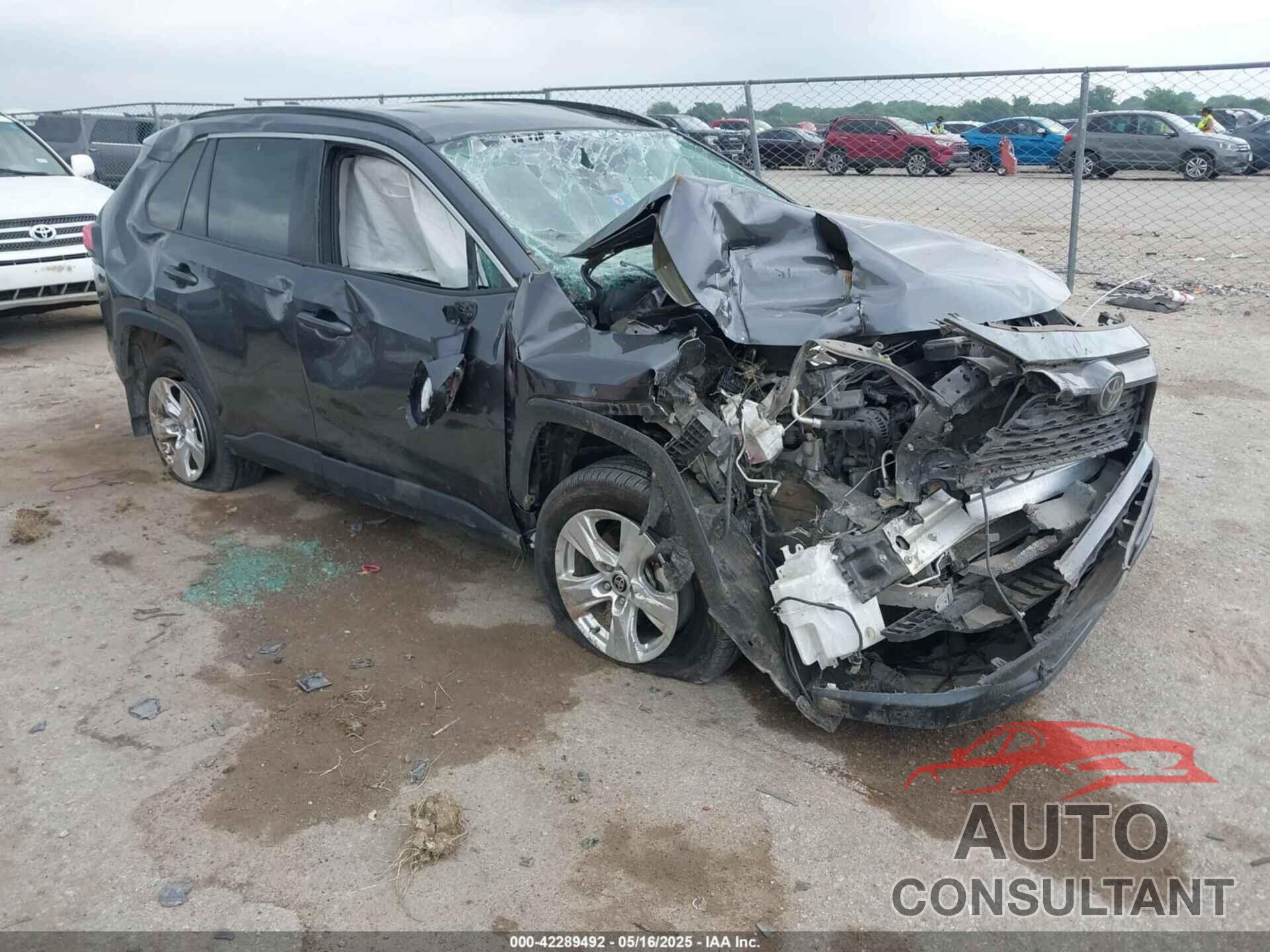 TOYOTA RAV4 2021 - 2T3W1RFV2MC160236