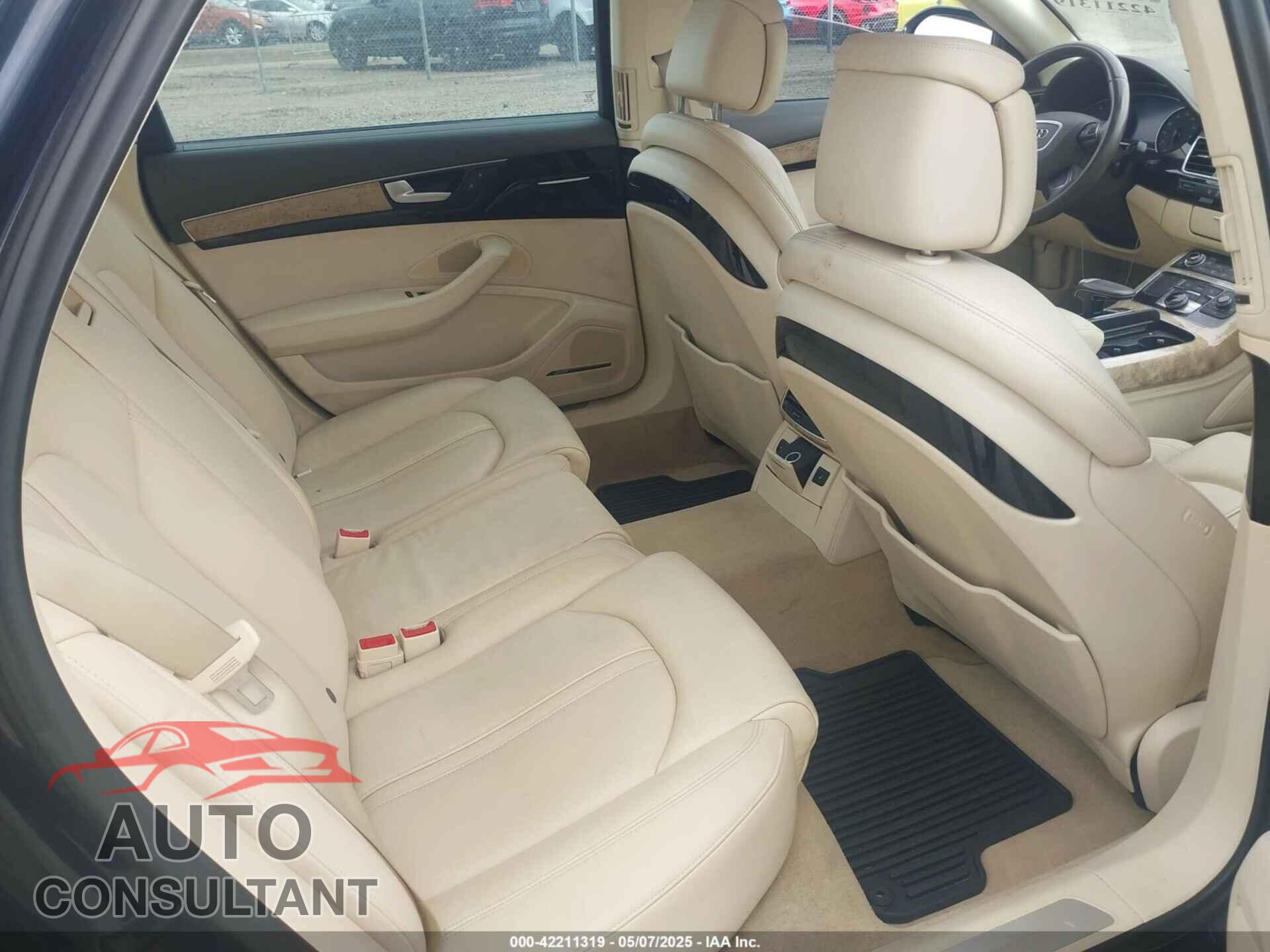 AUDI A8 2011 - WAURVAFD3BN019461
