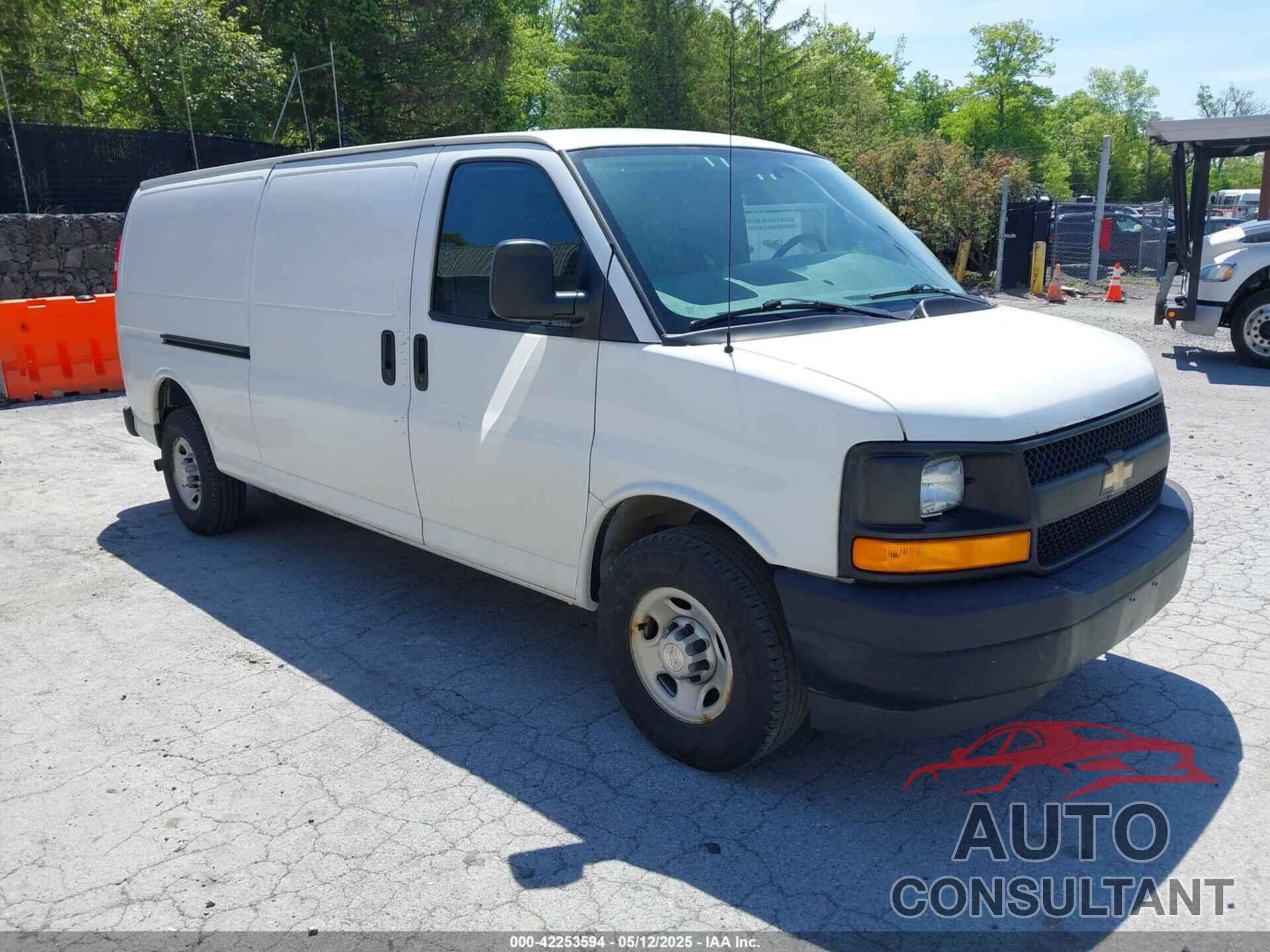 CHEVROLET EXPRESS 2500 2017 - 1GCWGBFFXH1235007