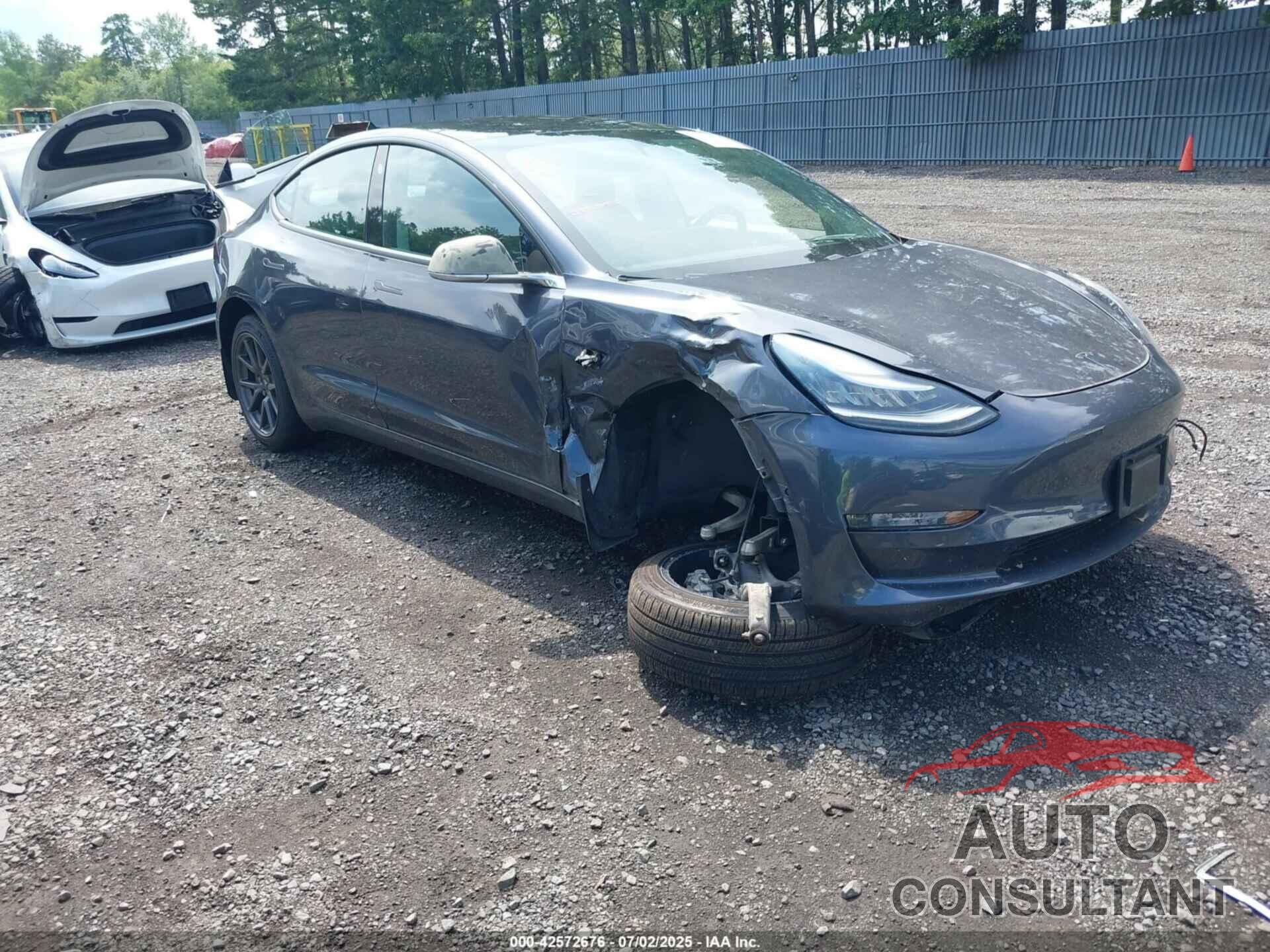 TESLA MODEL 3 2019 - 5YJ3E1EA5KF400131