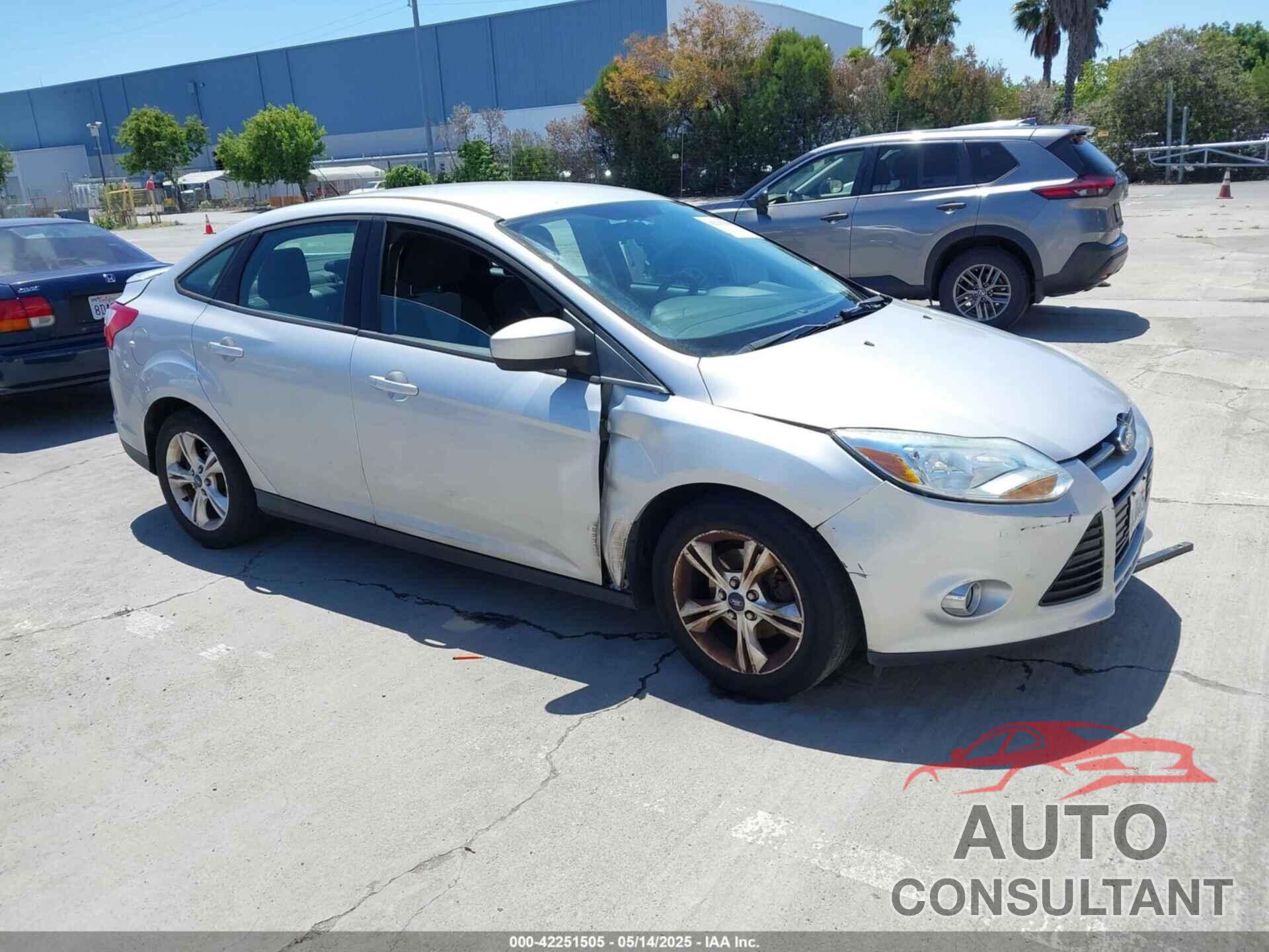 FORD FOCUS 2012 - 1FAHP3F25CL476830