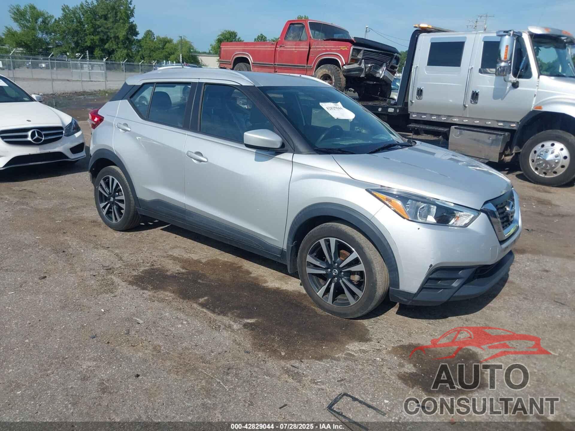 NISSAN KICKS 2019 - 3N1CP5CU4KL498703
