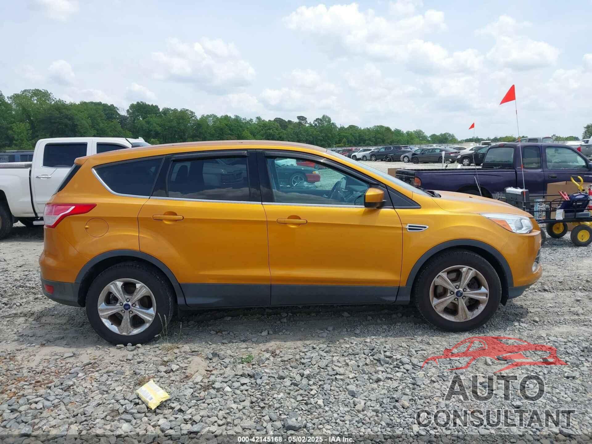 FORD ESCAPE 2016 - 1FMCU9GX2GUC04385