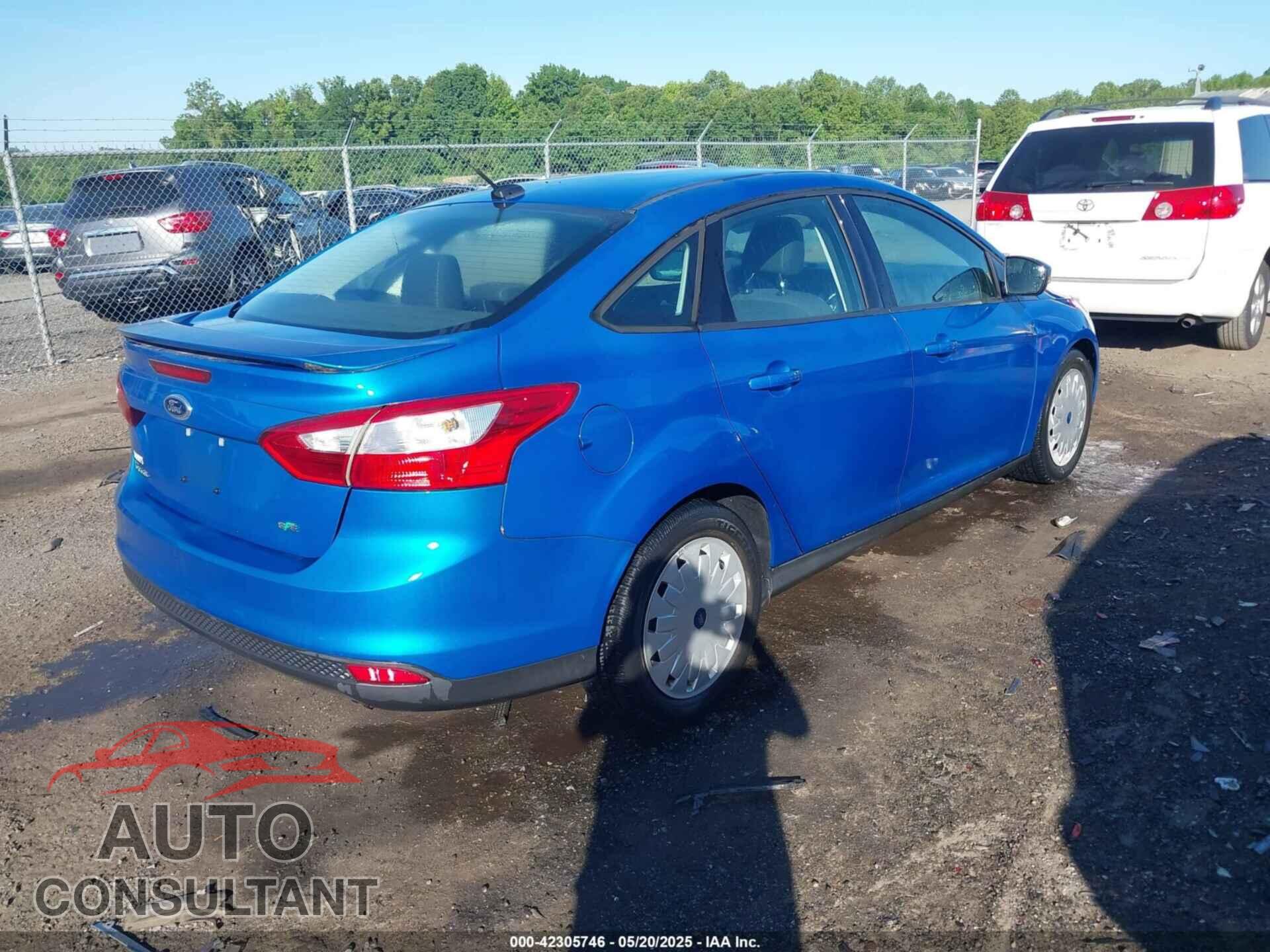 FORD FOCUS 2012 - 1FAHP3F2XCL327992