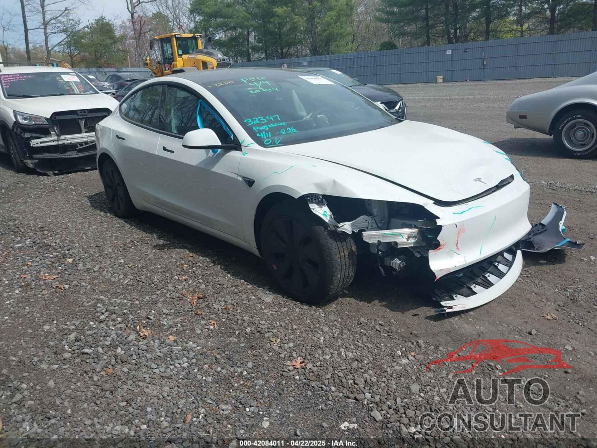 TESLA MODEL 3 2024 - 5YJ3E1EA9RF828598