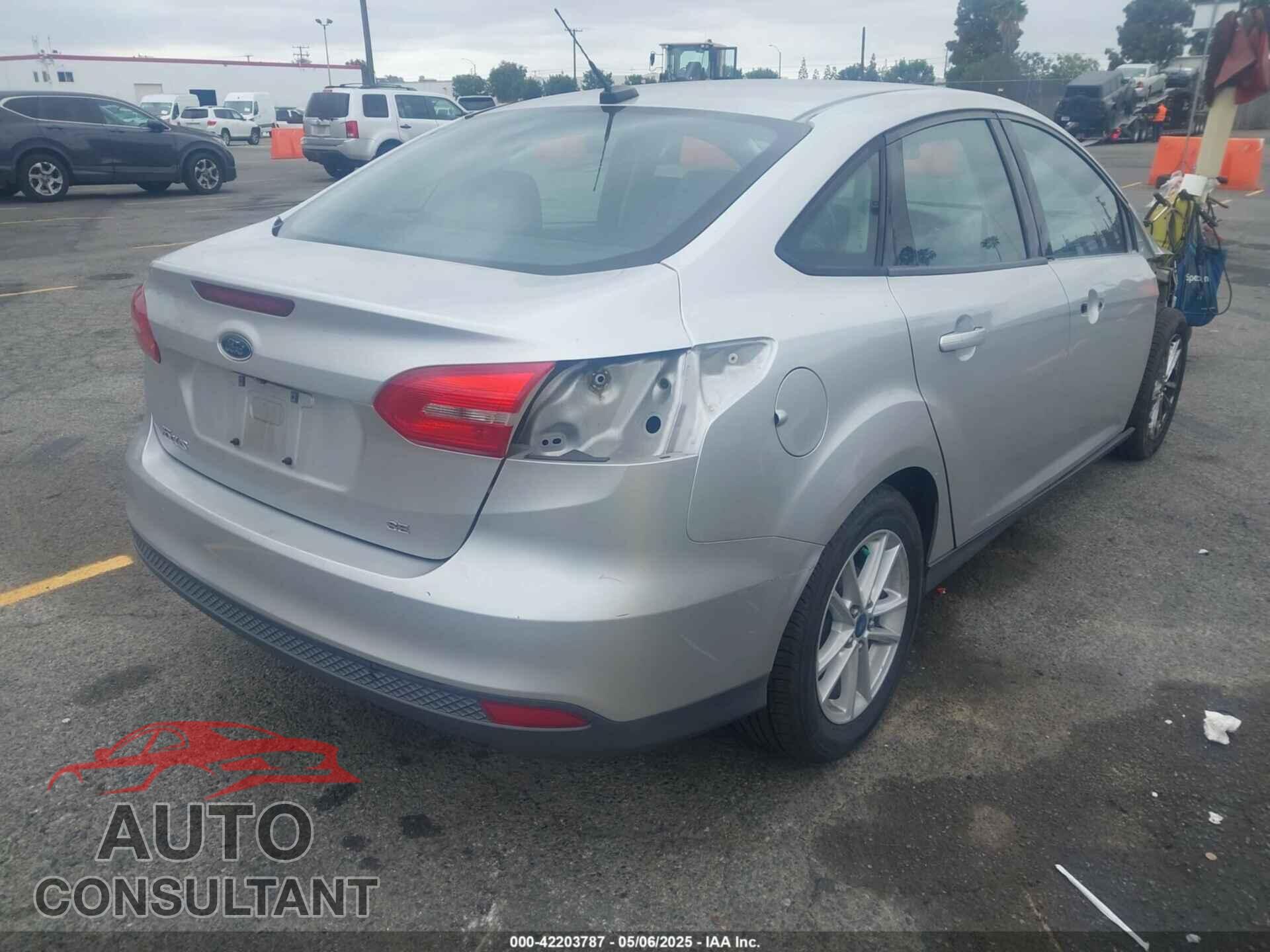 FORD FOCUS 2015 - 1FADP3F25FL335856