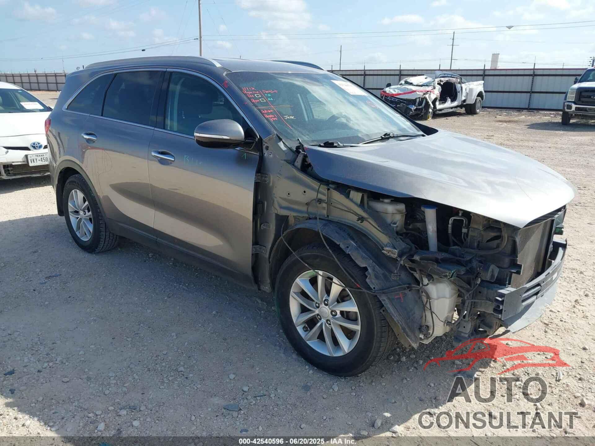 KIA SORENTO 2017 - 5XYPG4A3XHG241998