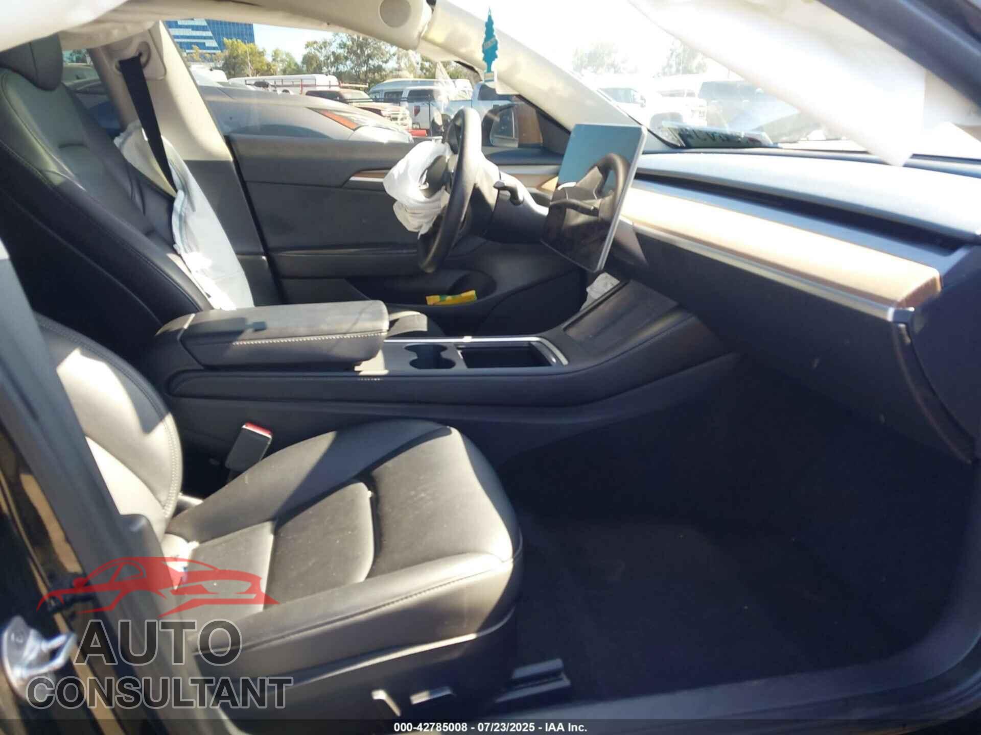 TESLA MODEL 3 2023 - 5YJ3E1EAXPF453575