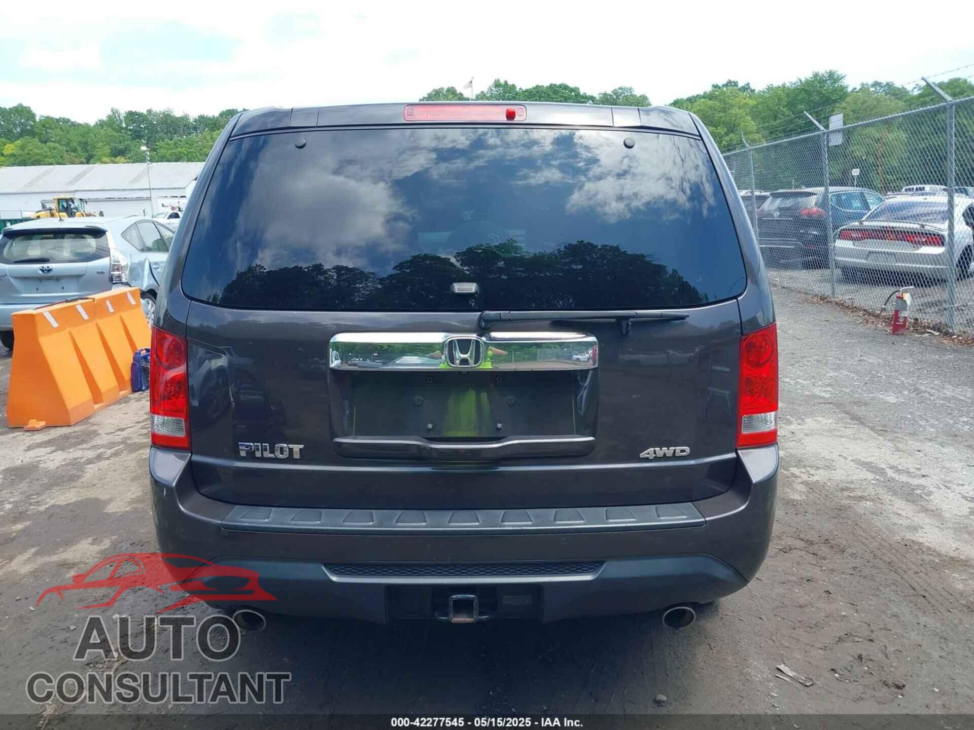 HONDA PILOT 2012 - 5FNYF4H79CB026760