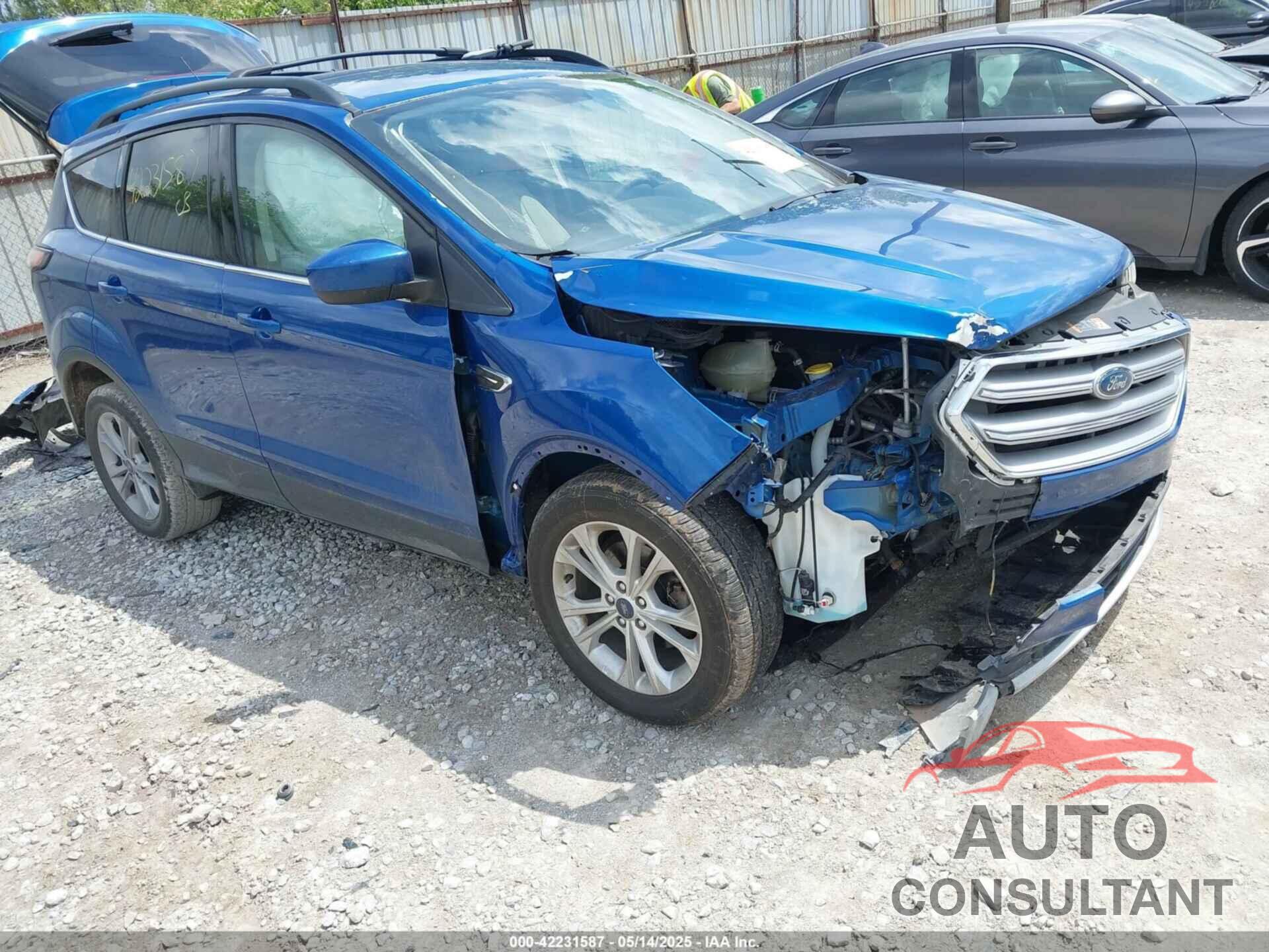 FORD ESCAPE 2017 - 1FMCU0GD0HUD67362