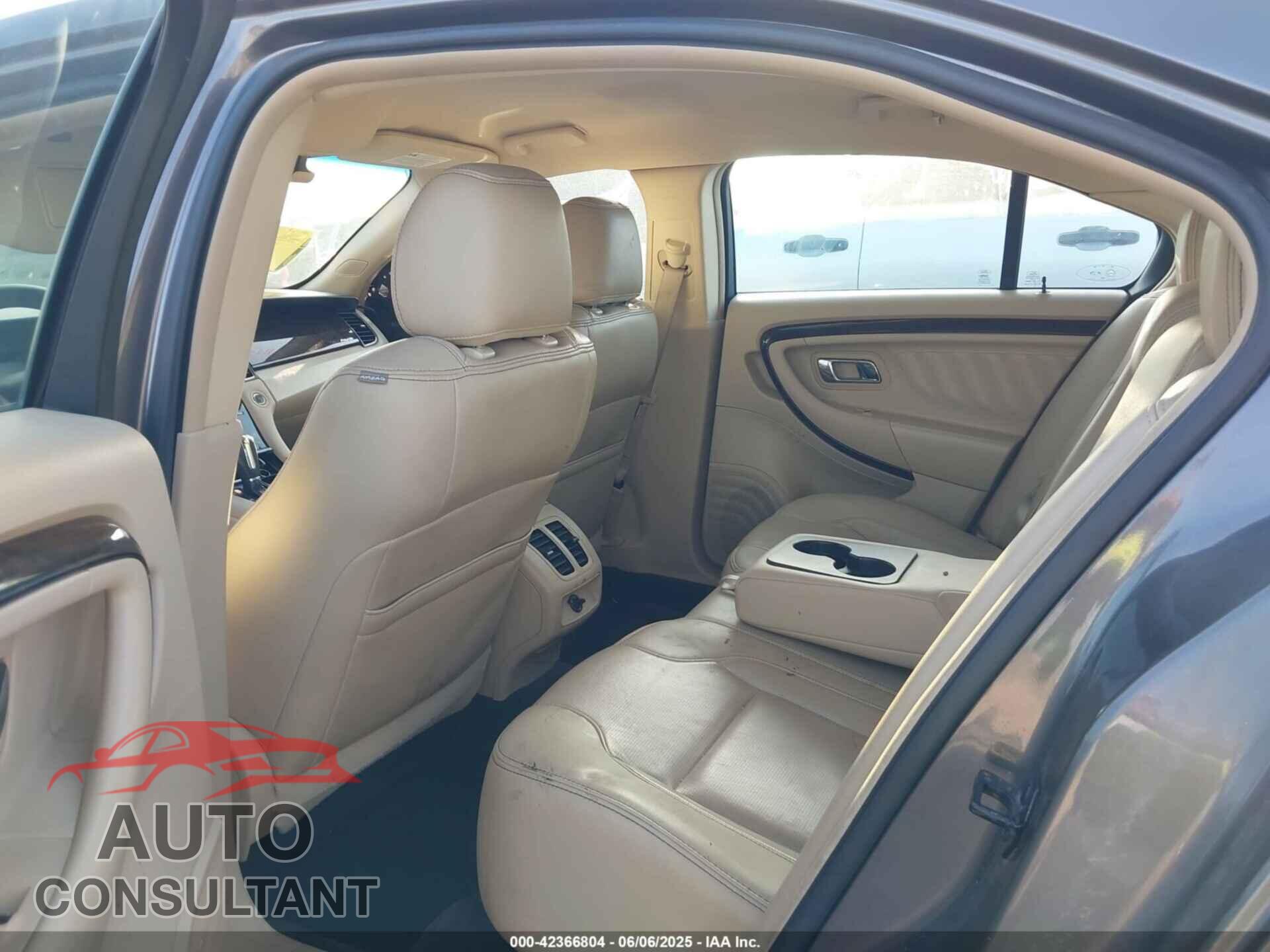 FORD TAURUS 2013 - 1FAHP2F82DG126368