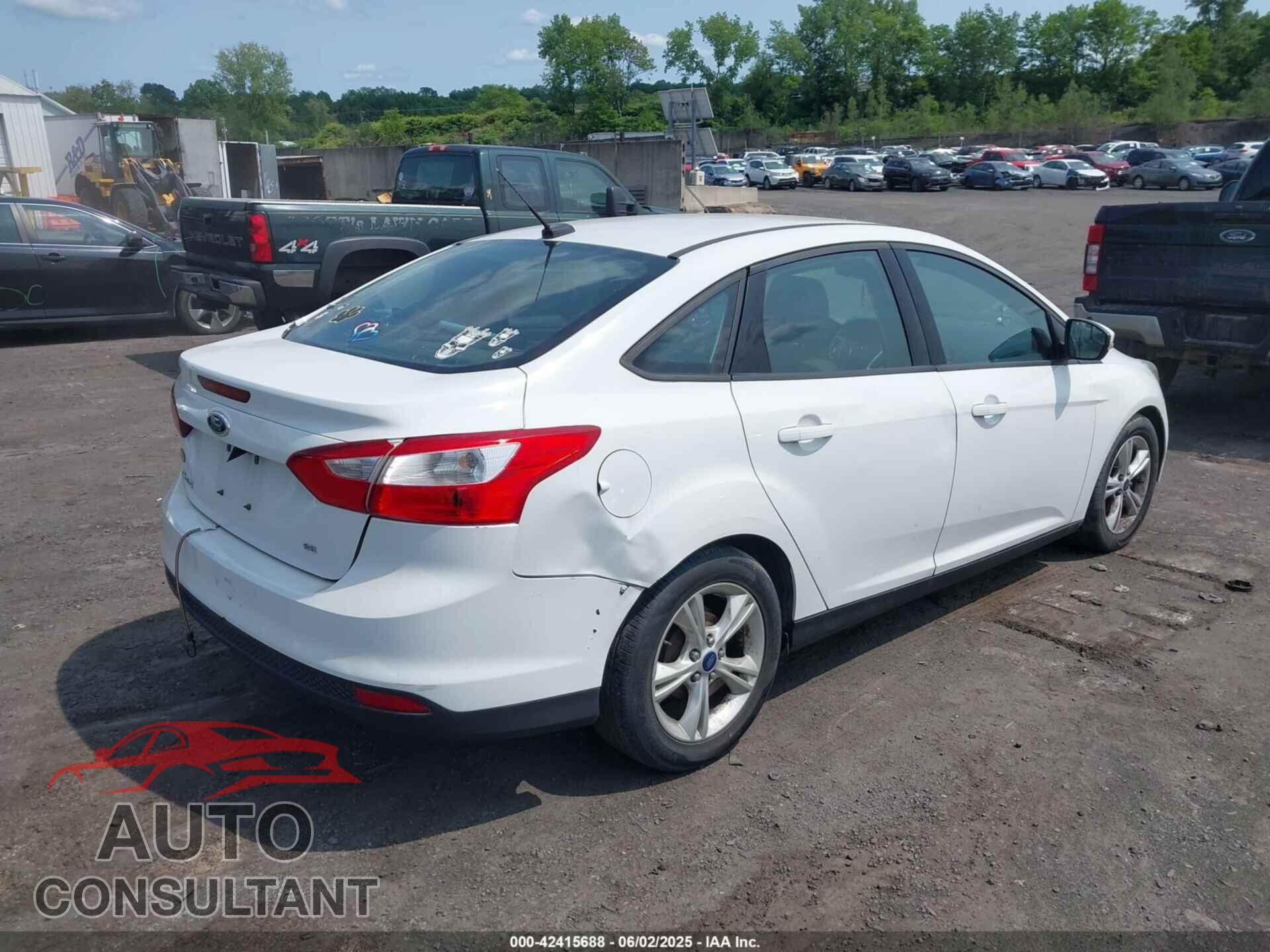 FORD FOCUS 2014 - 1FADP3F21EL402449