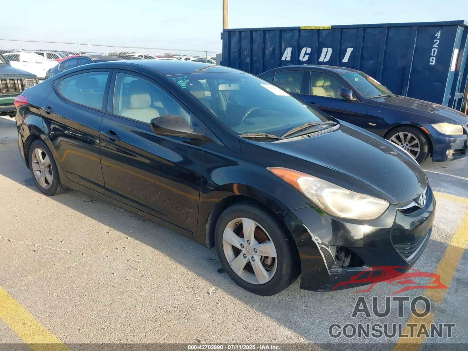 HYUNDAI ELANTRA 2013 - KMHDH4AE5DU018161