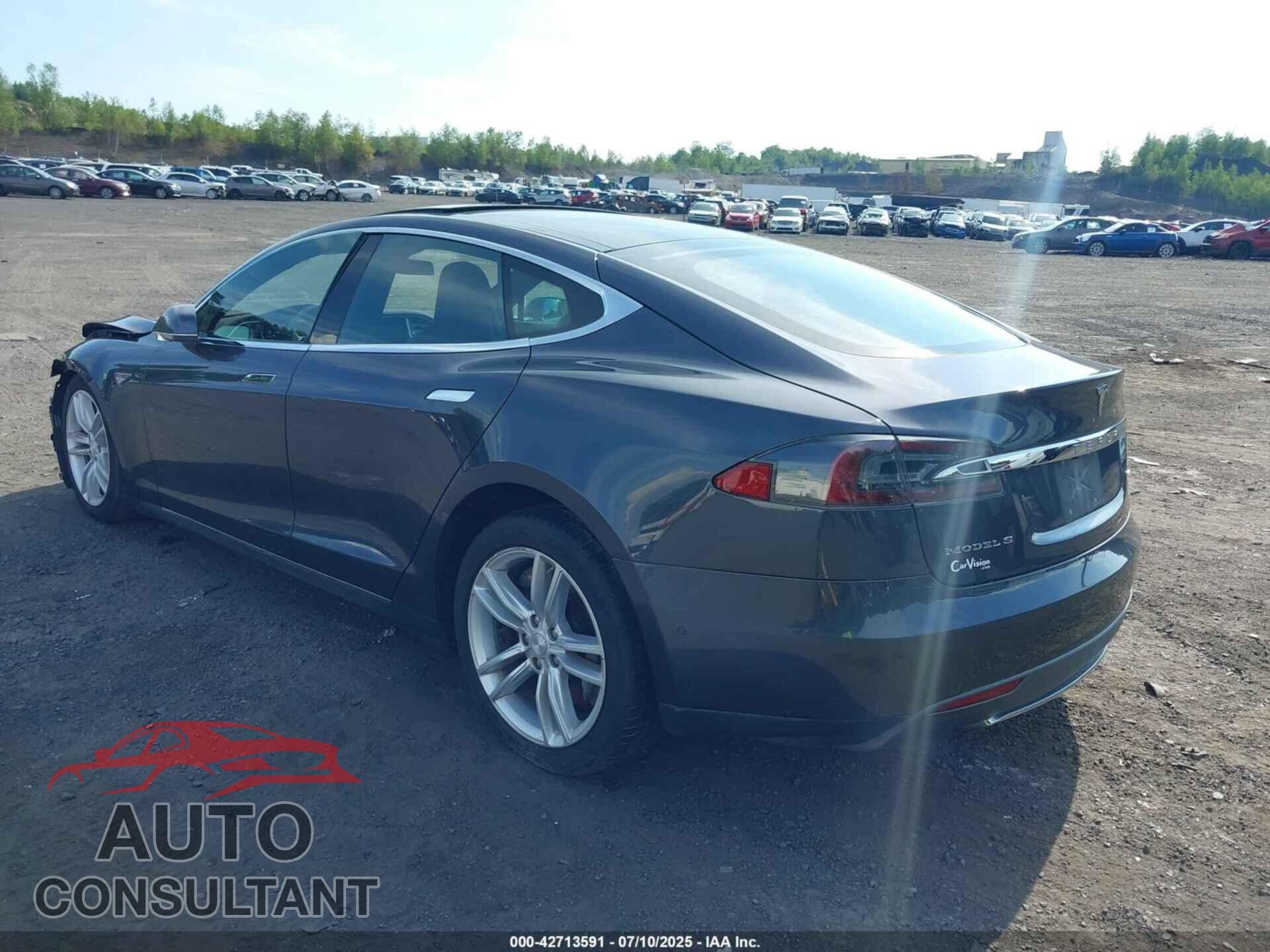 TESLA MODEL S 2015 - 5YJSA1E20FF110711