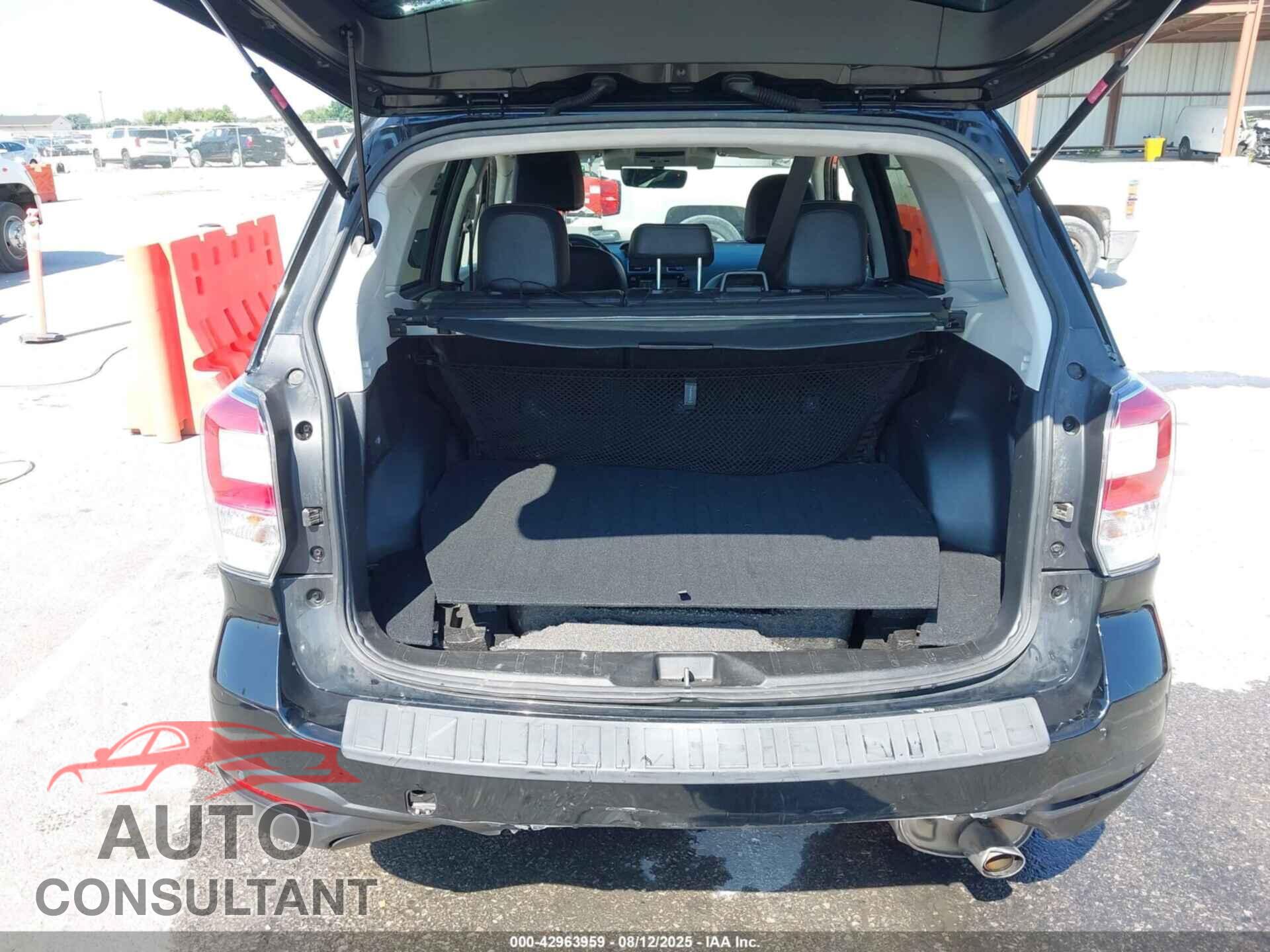 SUBARU FORESTER 2017 - JF2SJARC6HH463560
