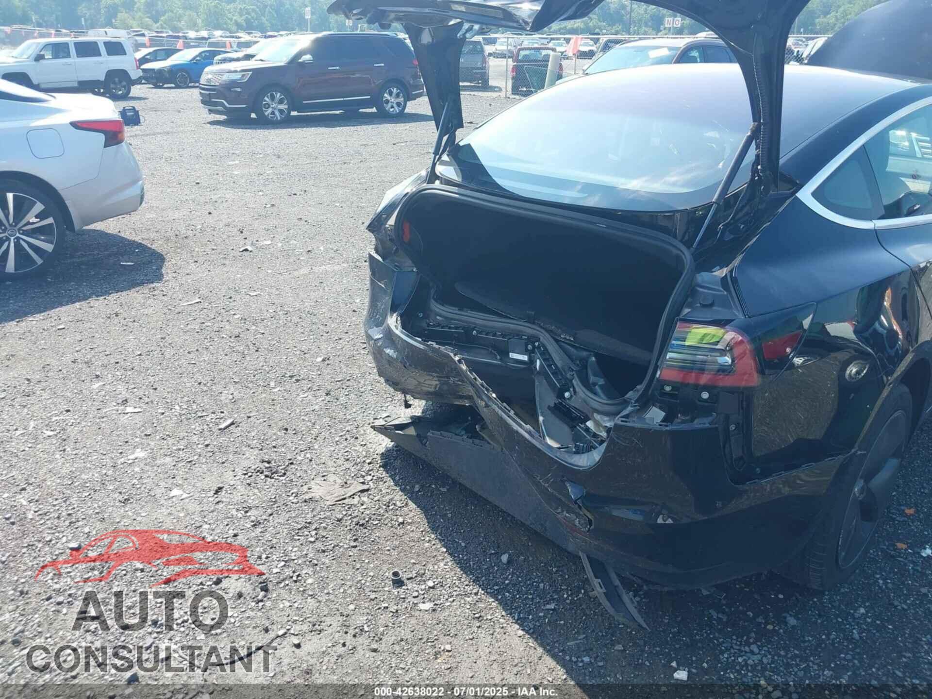 TESLA MODEL 3 2018 - 5YJ3E1EA6JF152289