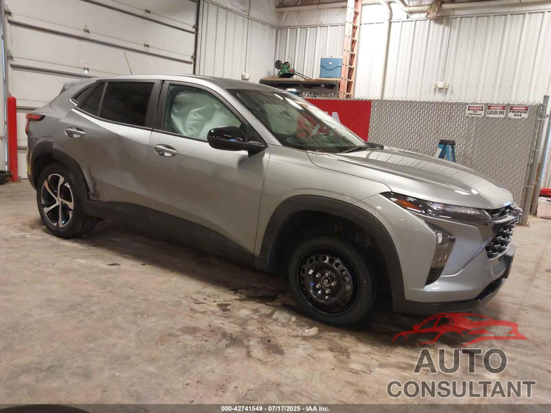 CHEVROLET TRAX 2025 - KL77LGEP1SC012256