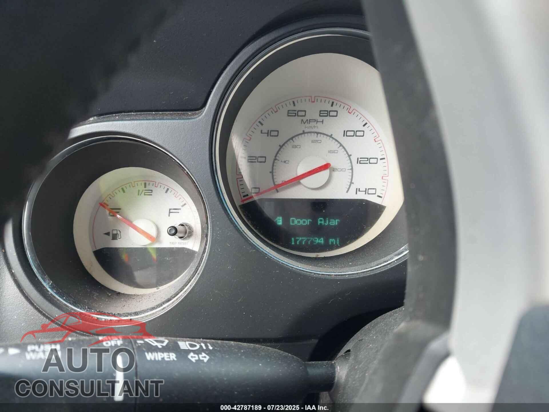 DODGE CHALLENGER 2014 - 2C3CDYAG8EH101824