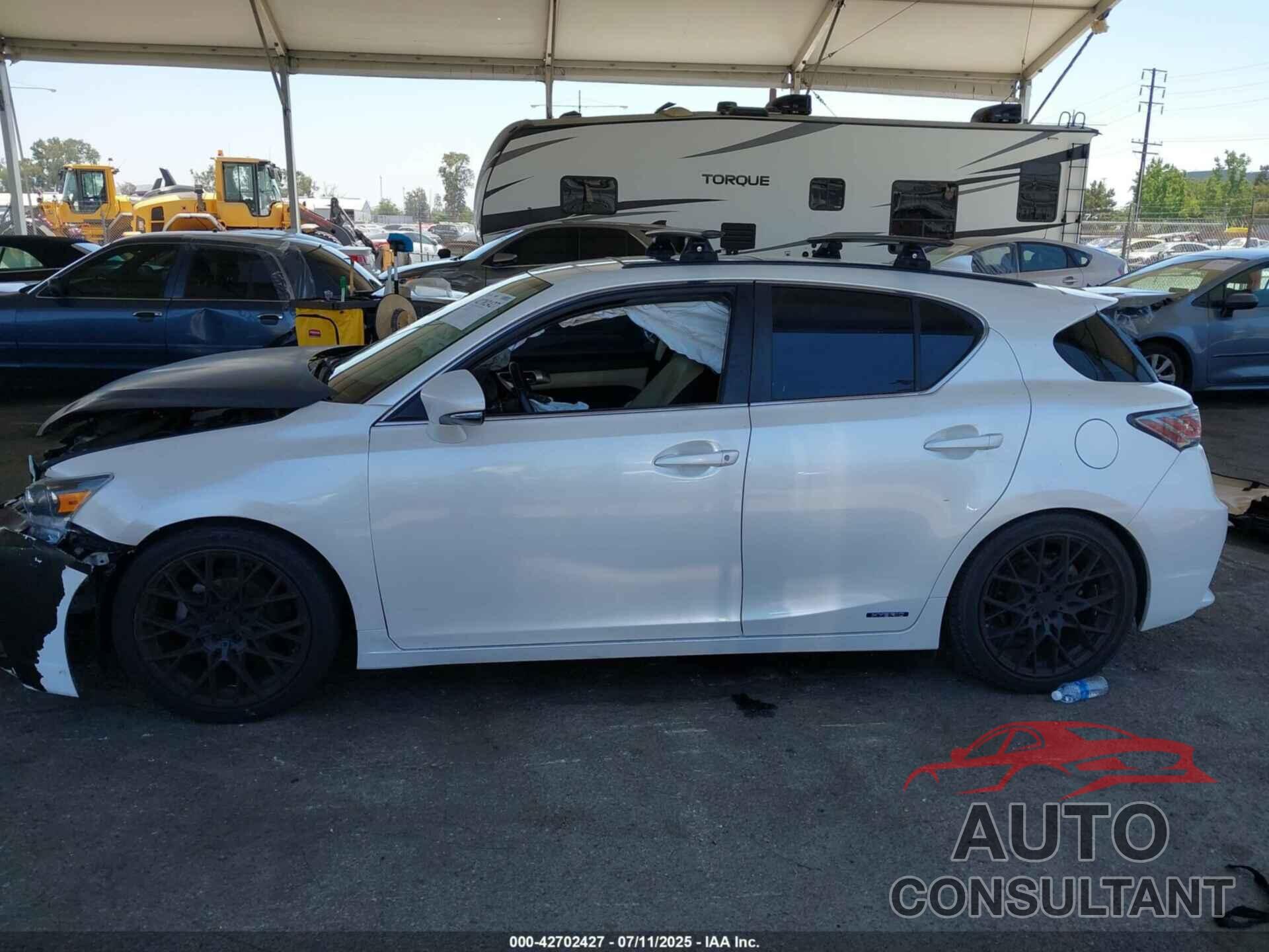 LEXUS CT 200H 2017 - JTHKD5BH6H2280289