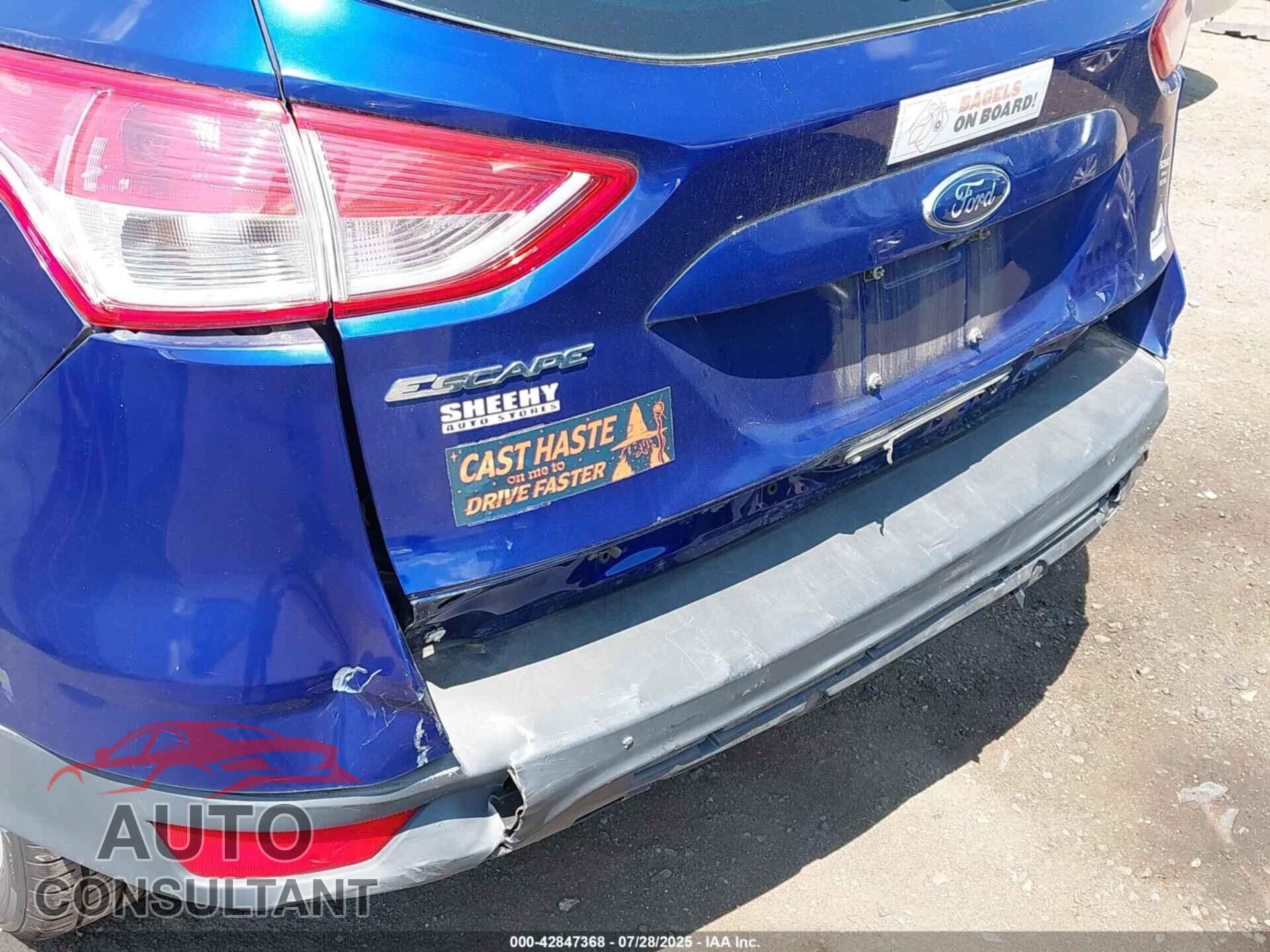 FORD ESCAPE 2015 - 1FMCU0F73FUB00290