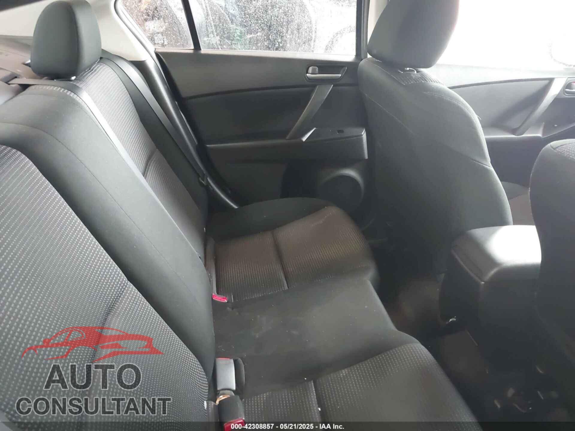 MAZDA MAZDA3 2013 - JM1BL1TF7D1814409