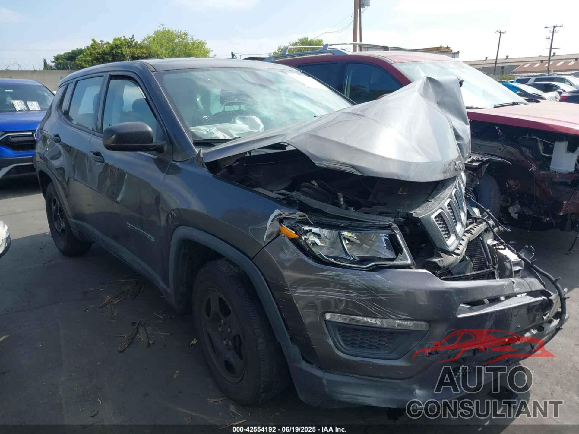 JEEP COMPASS 2019 - 3C4NJCAB2KT614851