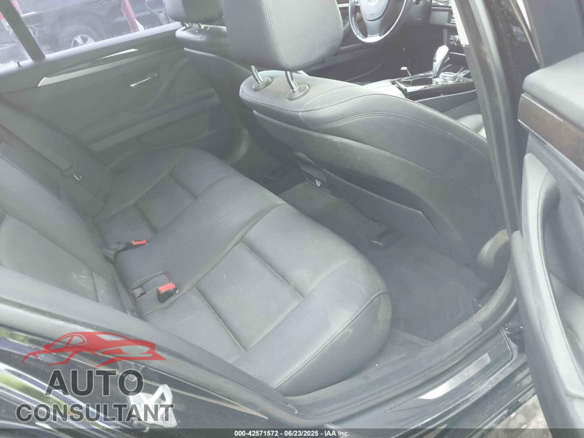 BMW 528I 2014 - WBA5A5C52ED512377