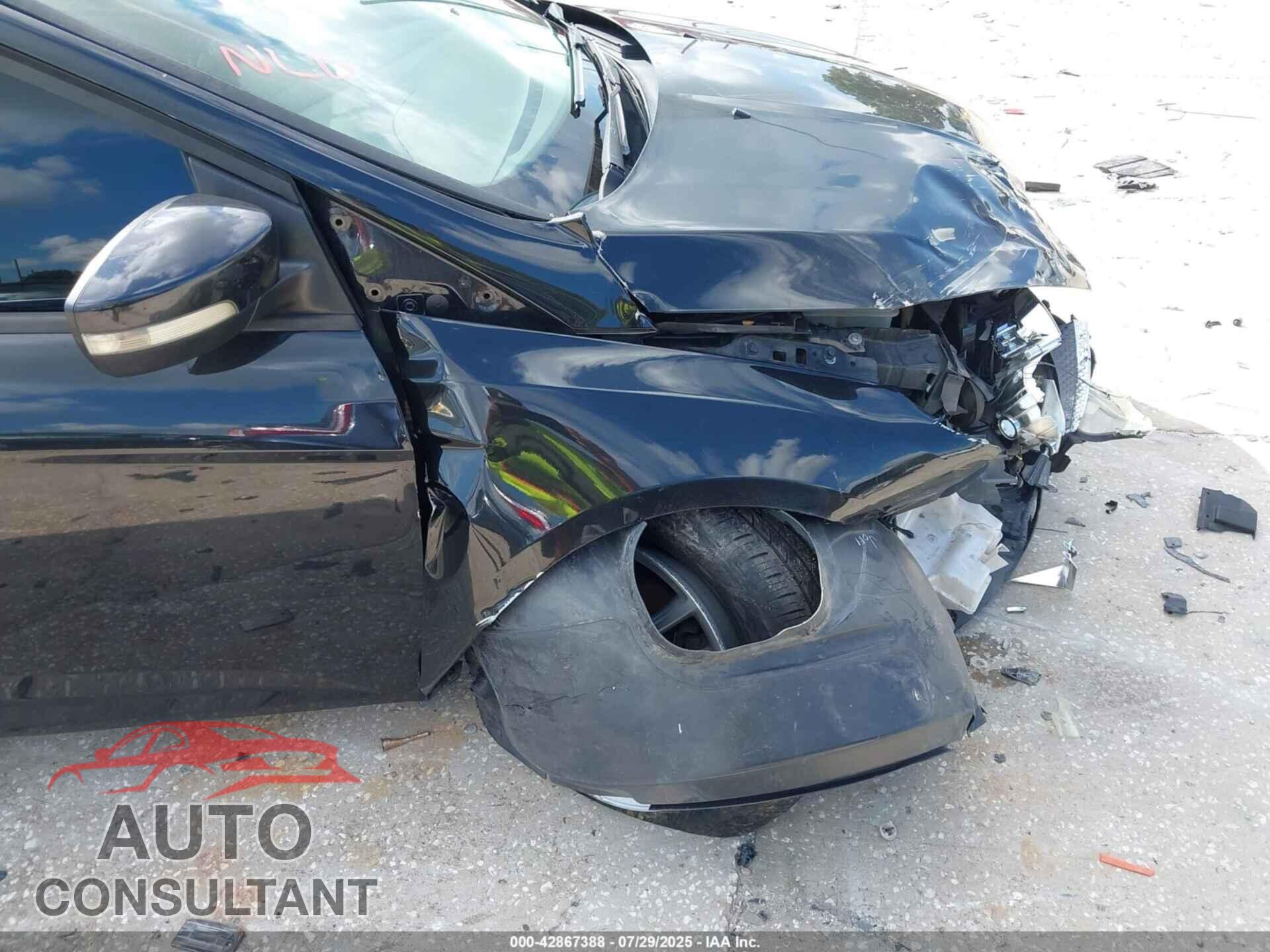 FORD FOCUS 2015 - 1FADP3F26FL329970