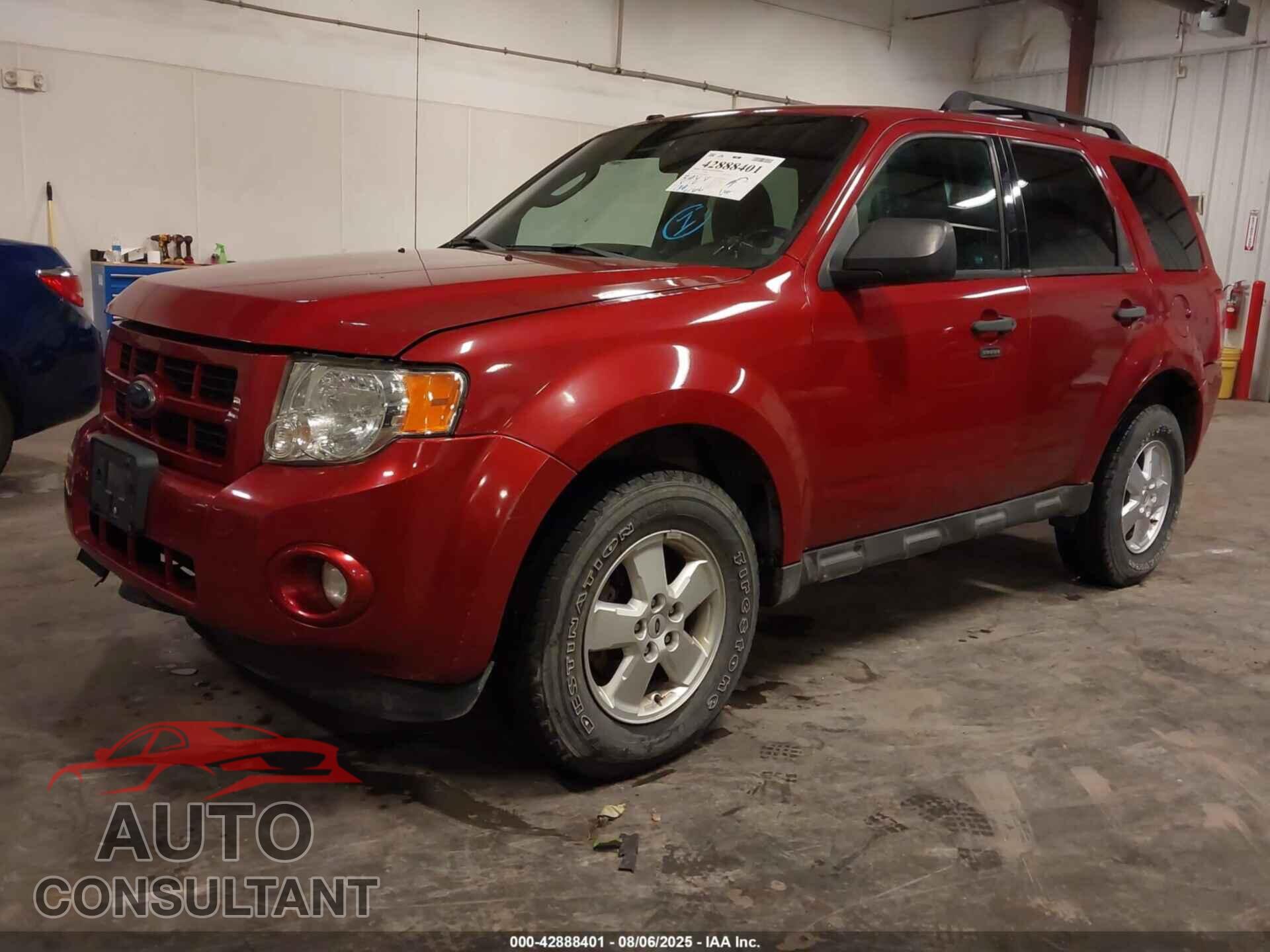 FORD ESCAPE 2011 - 1FMCU9DG5BKB20537