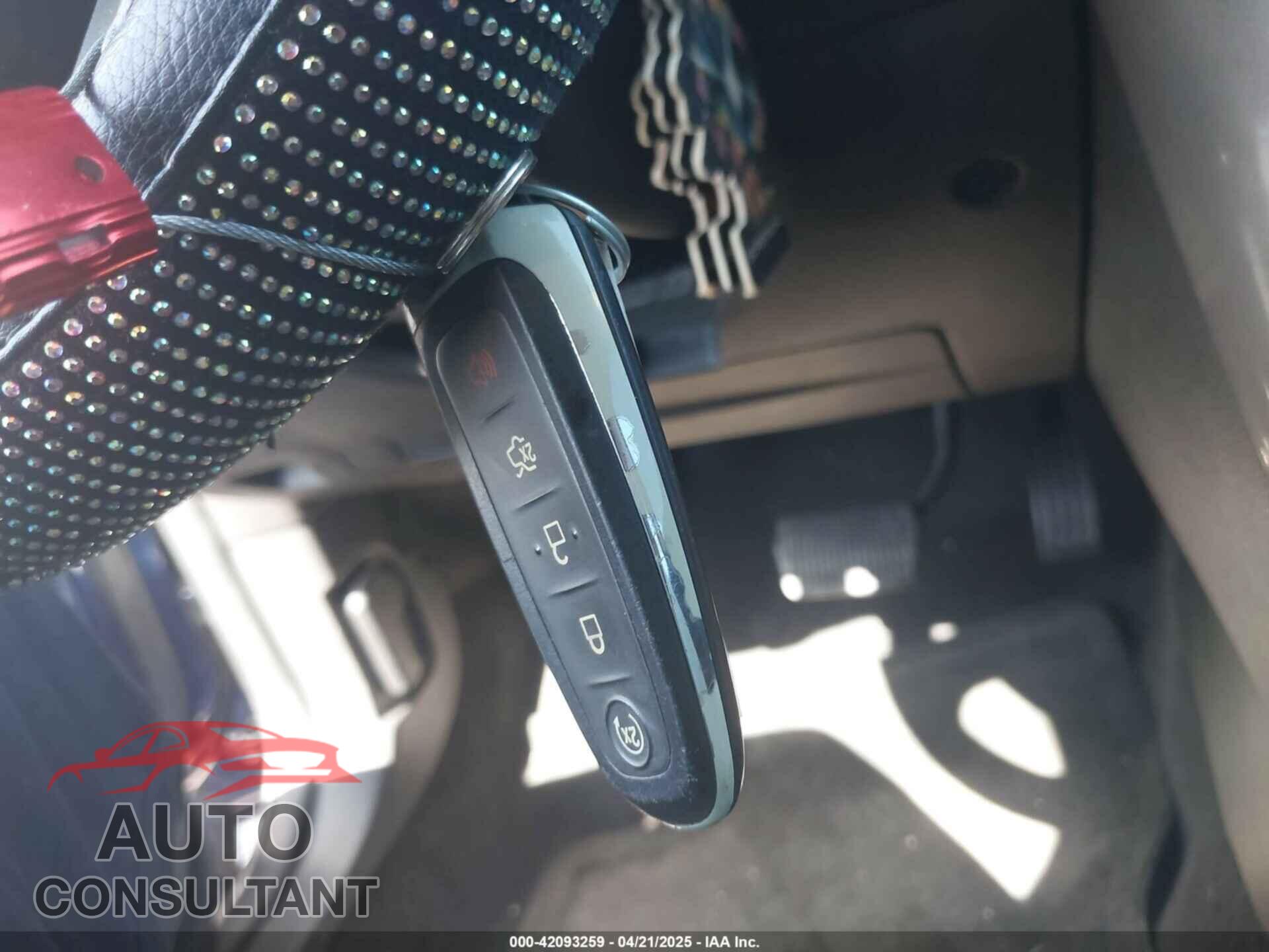 FORD FOCUS 2017 - 1FADP3J28HL291541