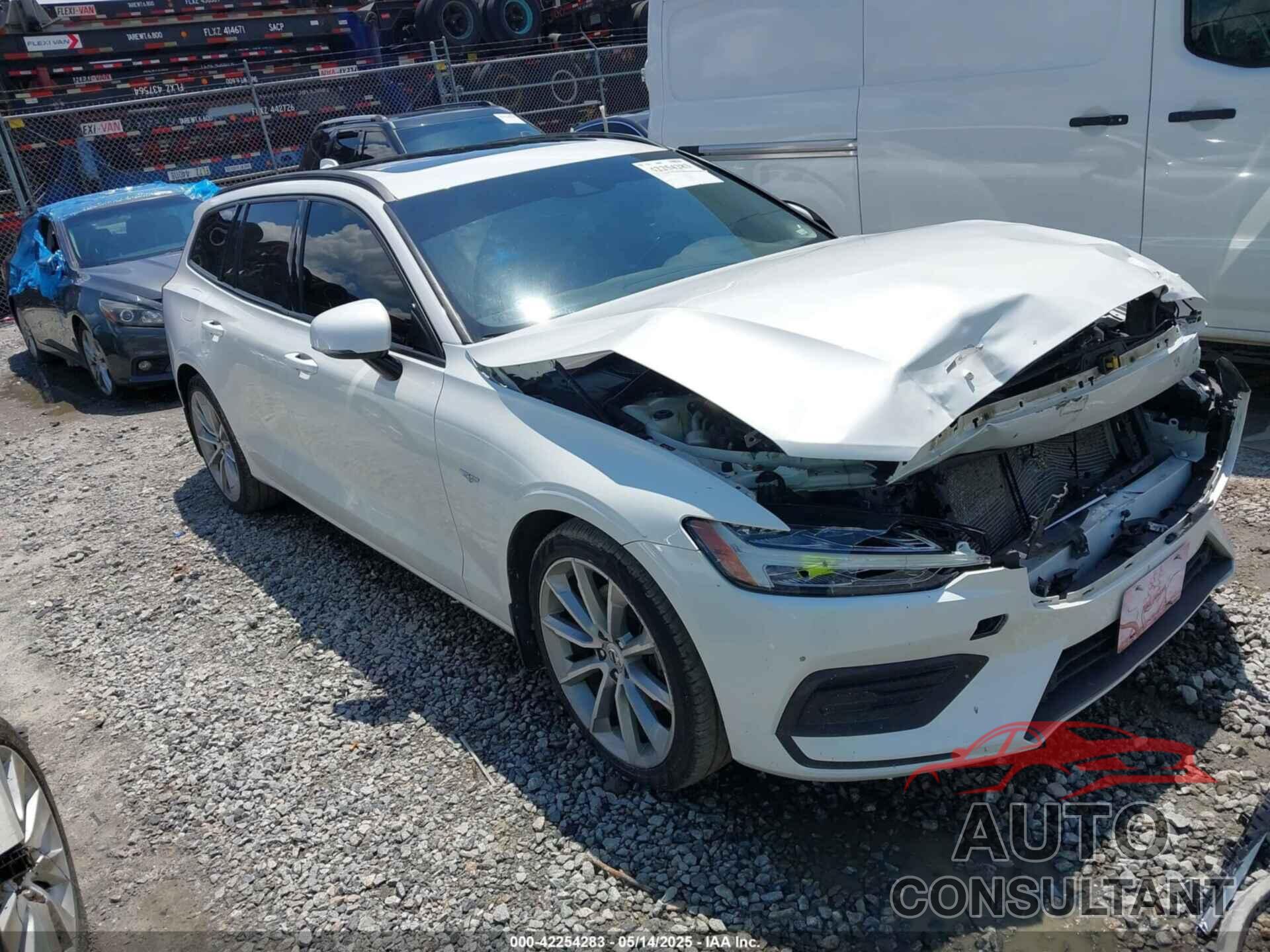 VOLVO V60 2020 - YV1102EKXL2398556