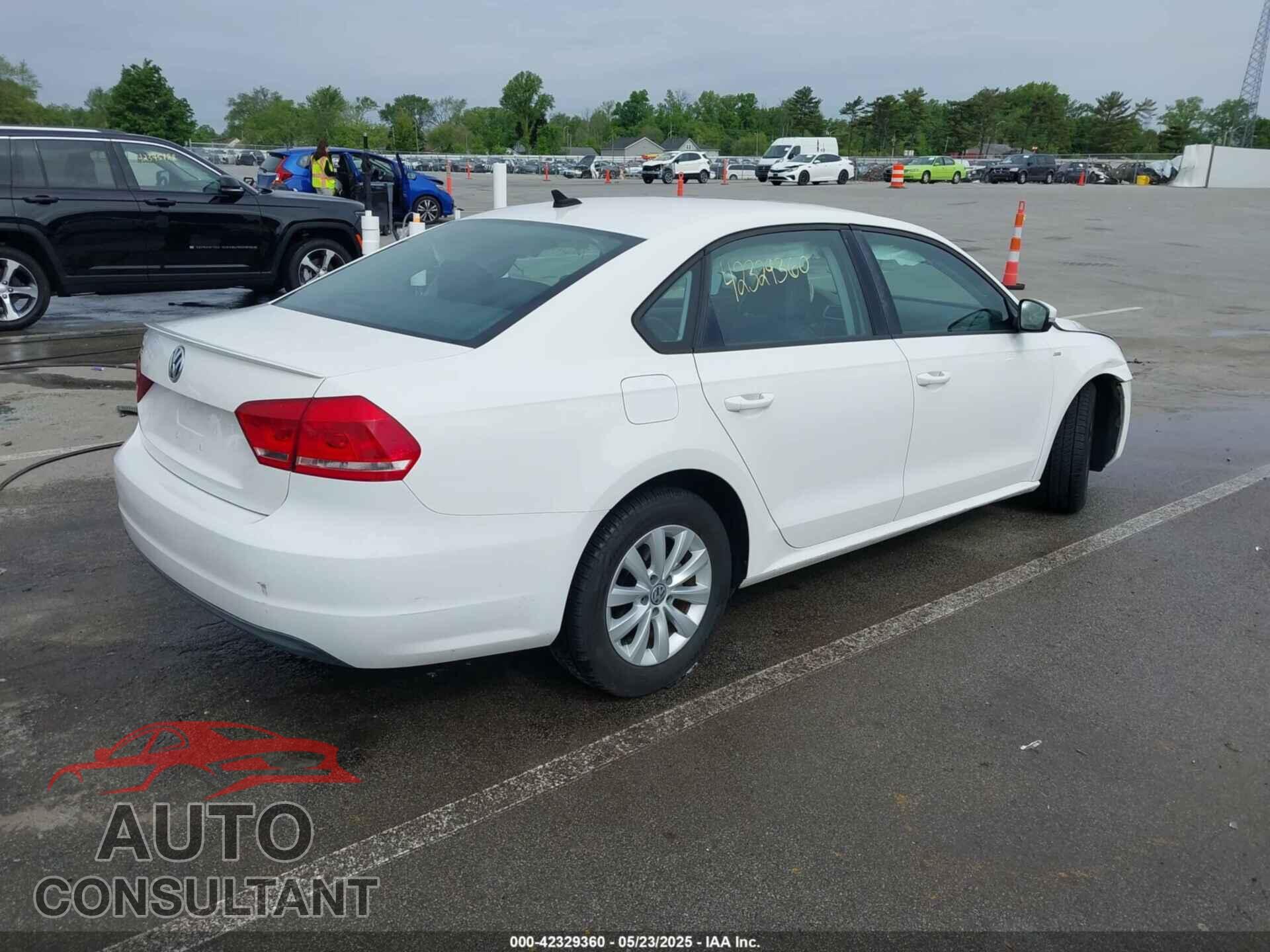 VOLKSWAGEN PASSAT 2014 - 1VWAP7A34EC002757