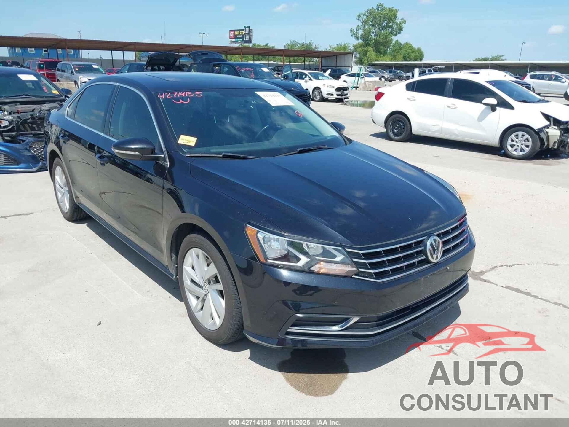VOLKSWAGEN PASSAT 2018 - 1VWBA7A34JC016383