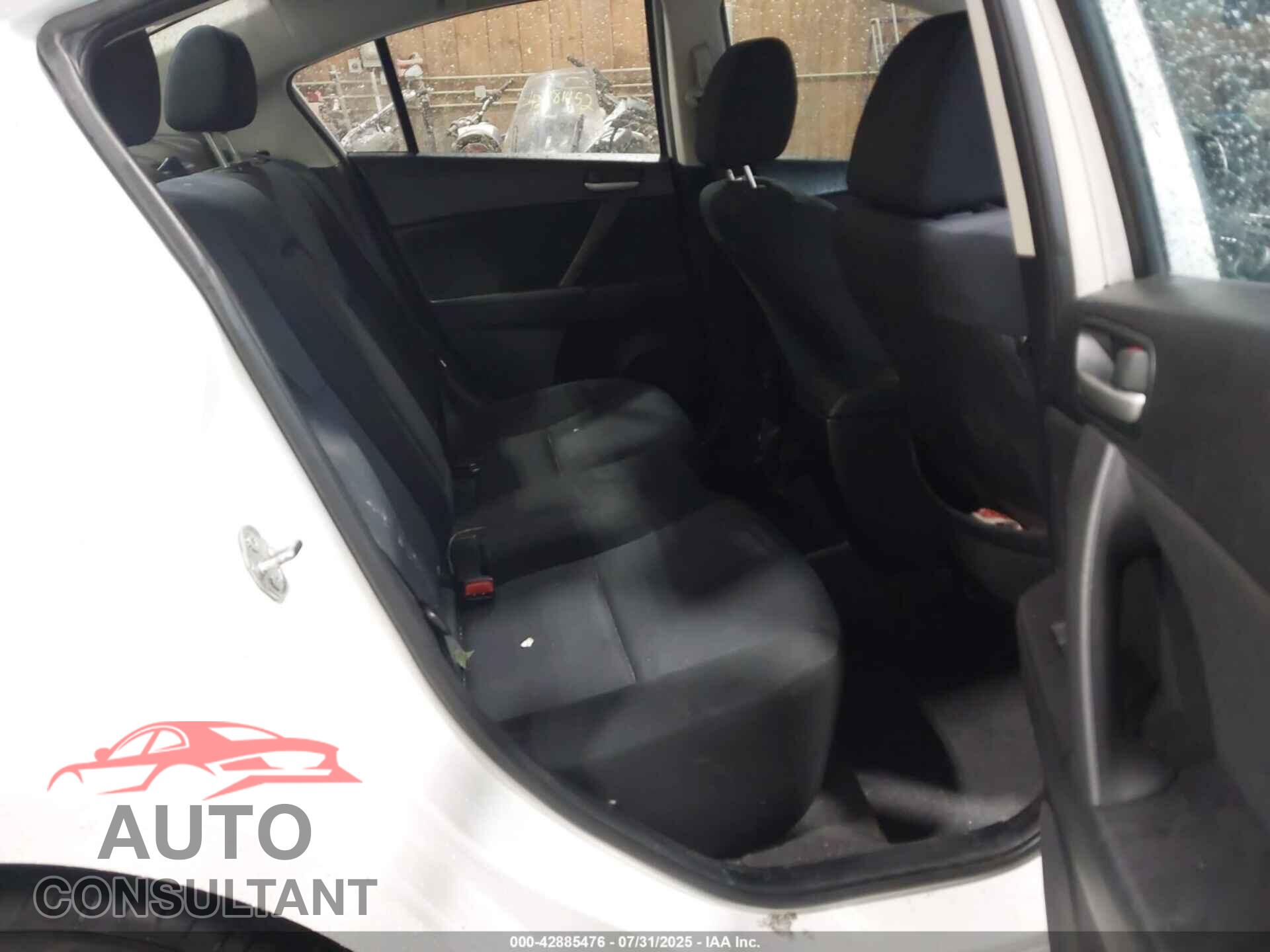 MAZDA MAZDA3 2011 - JM1BL1VG8B1392511