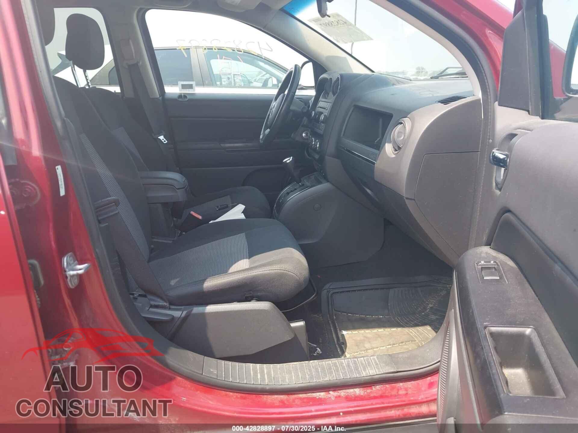 JEEP COMPASS 2011 - 1J4NF1FB0BD180184