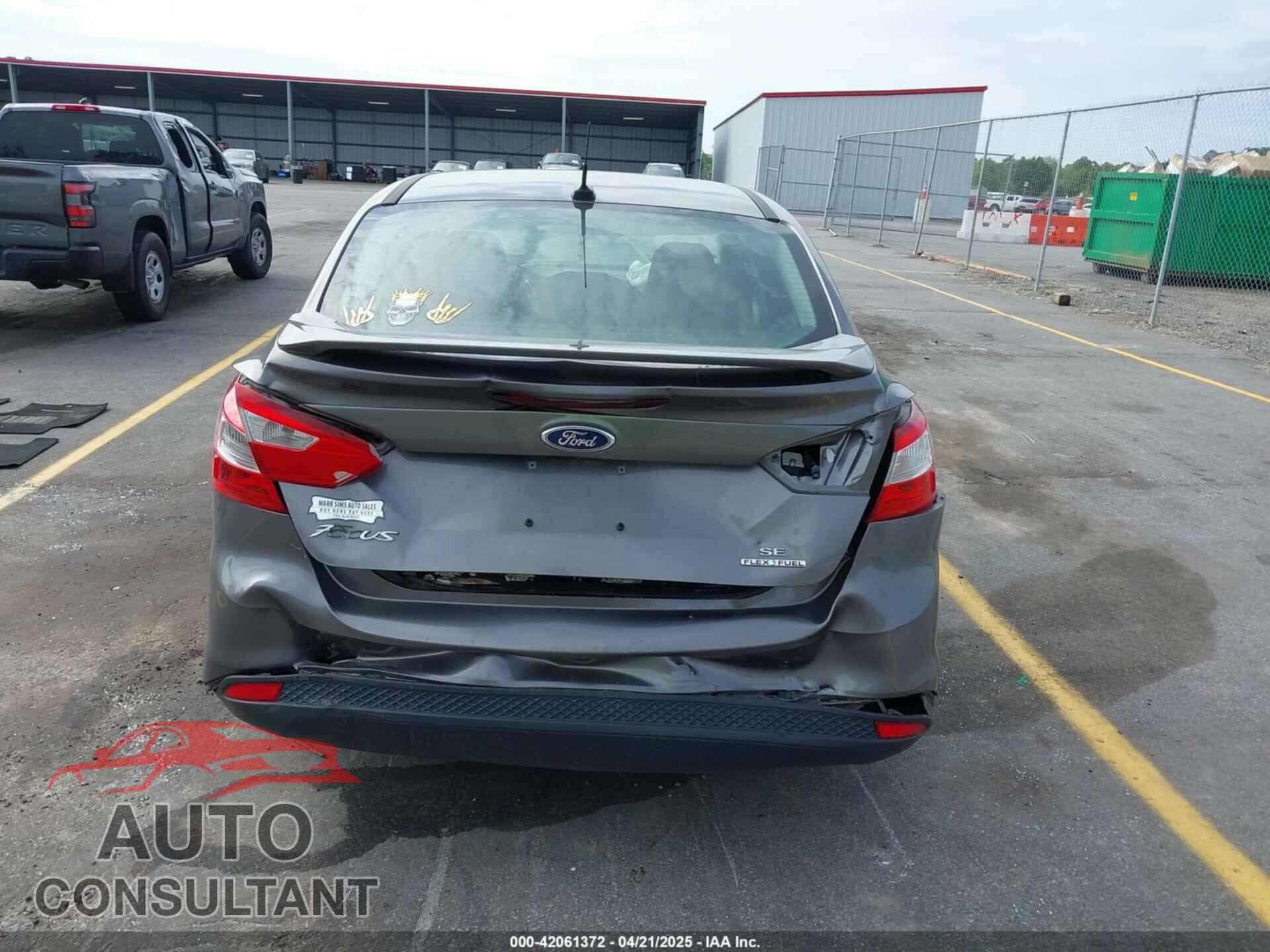 FORD FOCUS 2014 - 1FADP3F25EL338755
