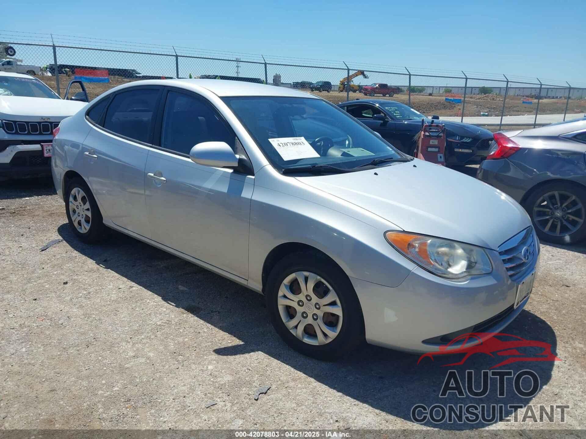 HYUNDAI ELANTRA 2010 - KMHDU4AD5AU103208