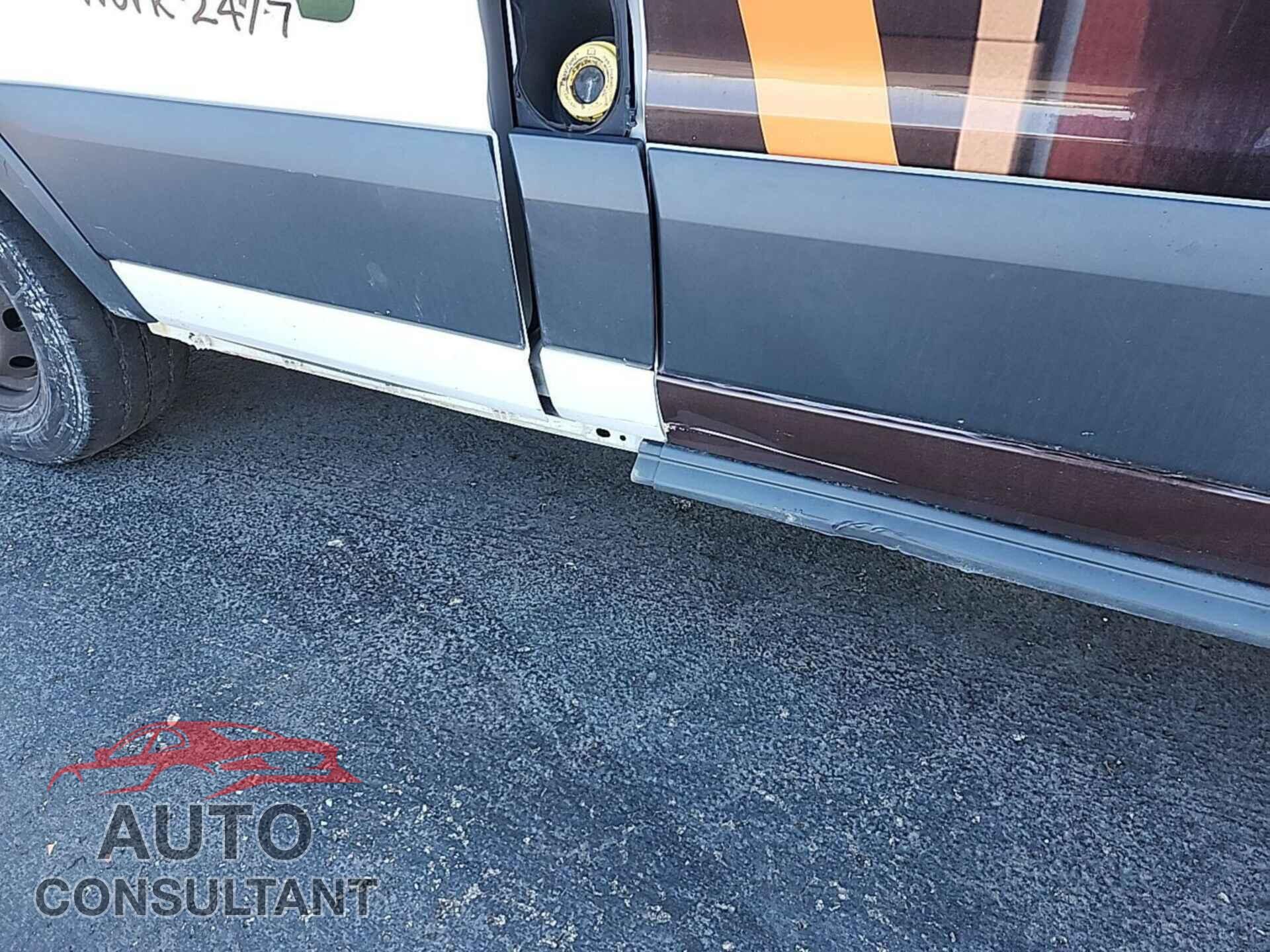 FORD TRANSIT 2015 - 1FTNE2YM5FKA93671