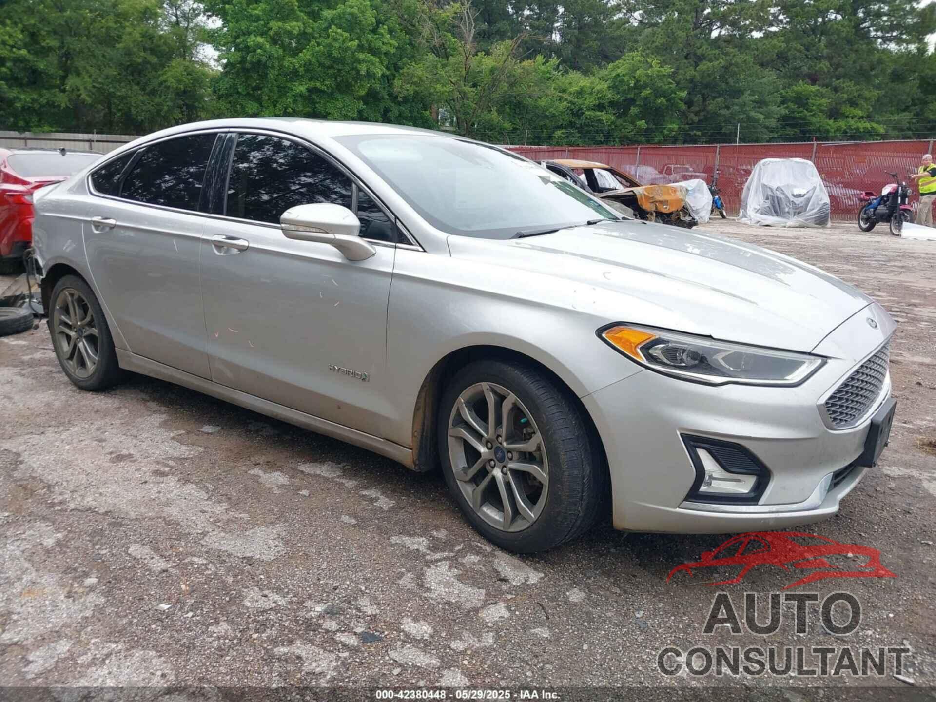 FORD FUSION HYBRID 2019 - 3FA6P0RU4KR117407