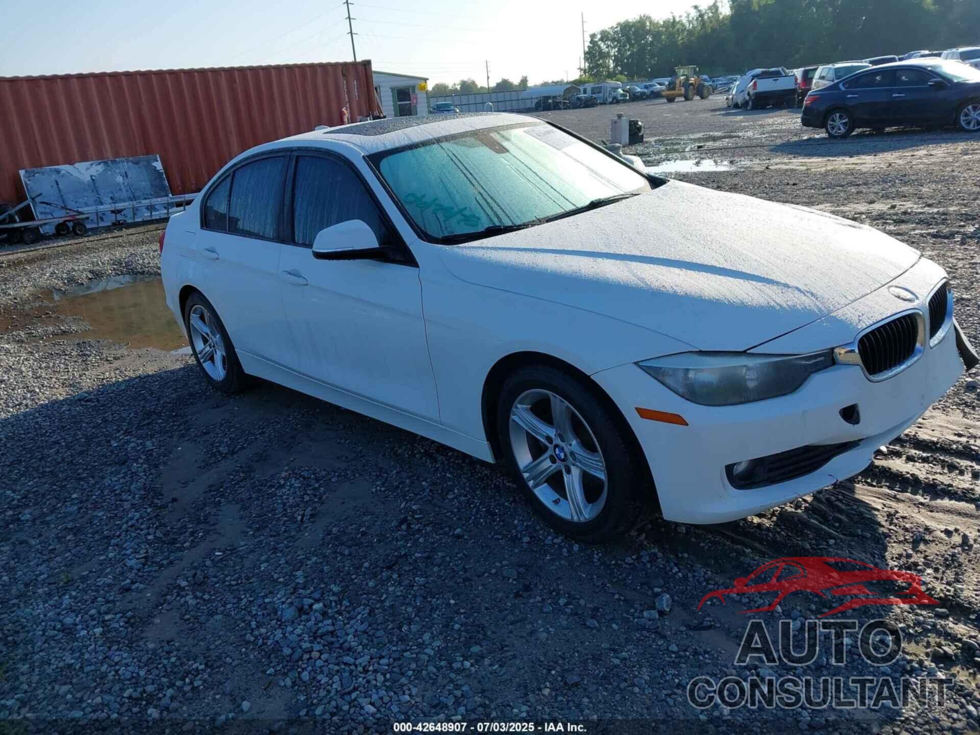 BMW 320 2013 - WBA3B1C54DF461514