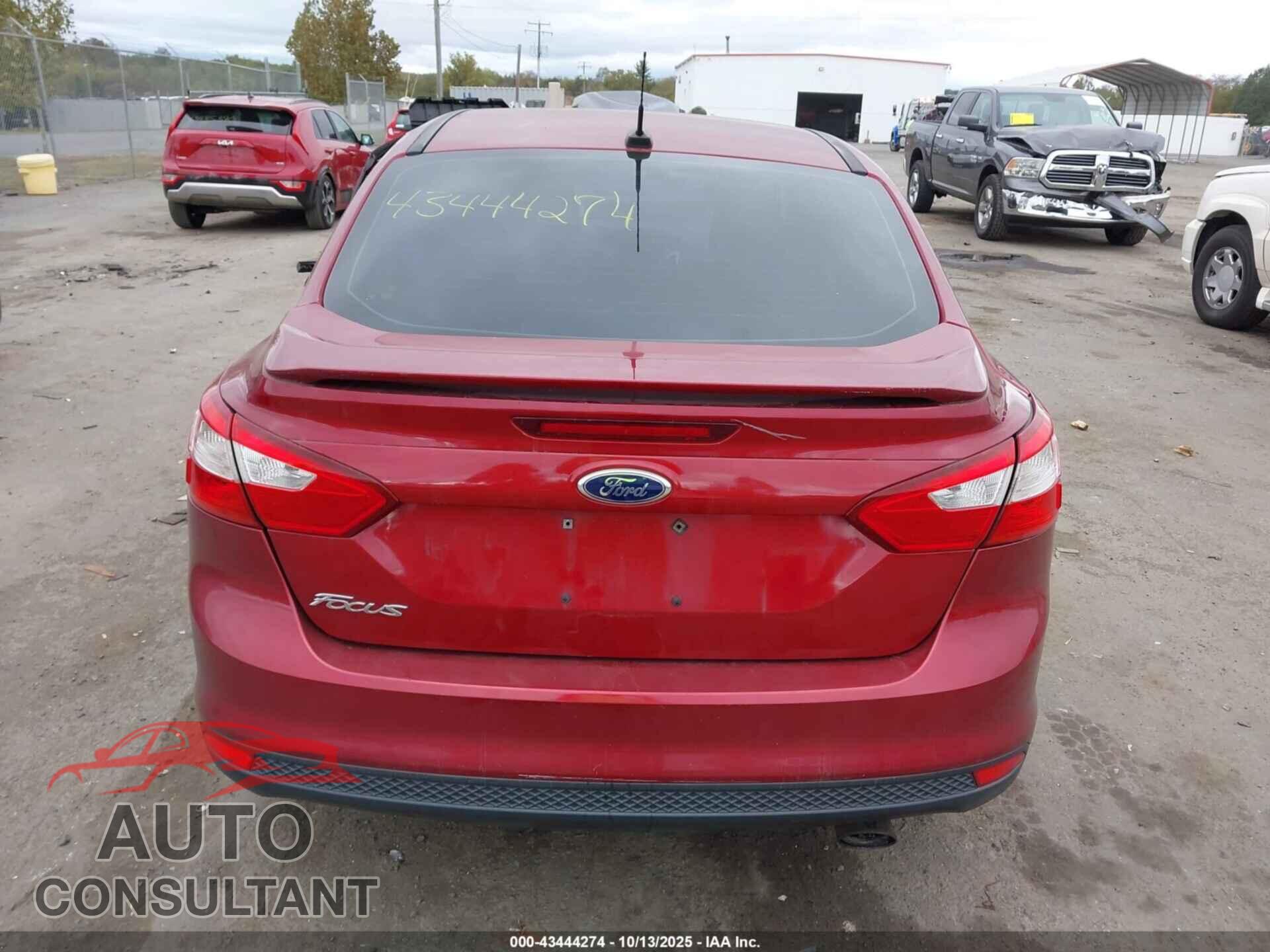 FORD FOCUS 2014 - 1FADP3F24EL214797