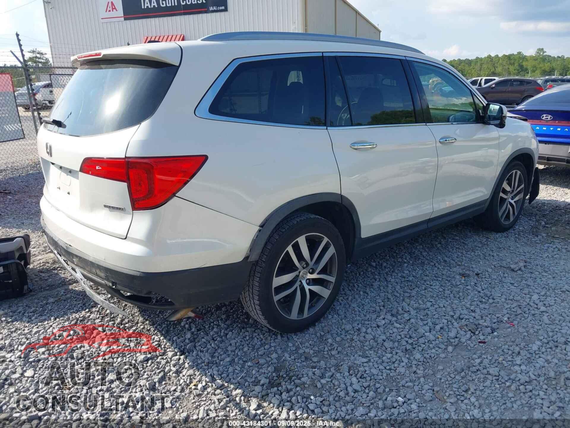 HONDA PILOT 2016 - 5FNYF5H99GB038596